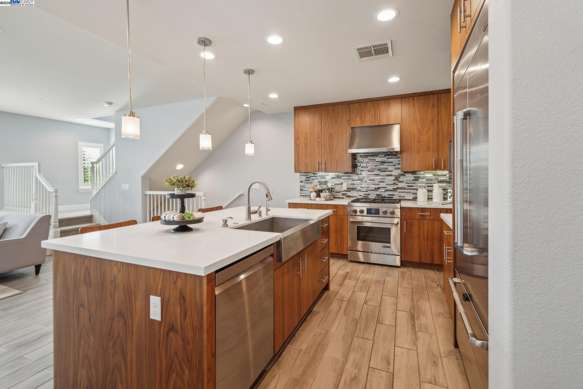 Photo #9: 41103268 Listing: Photo #9