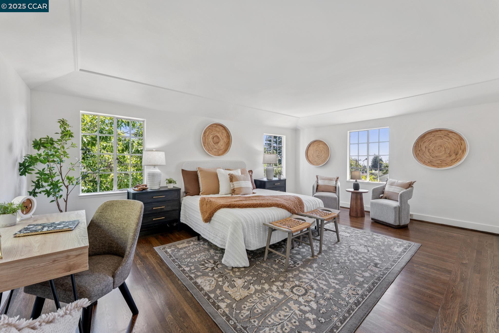 2450 Hillside Ave, Berkeley, California 94704, 3 Bedrooms Bedrooms, 7 Rooms Rooms,1 BathroomBathrooms,Residential,For Sale,2450 Hillside Ave,41103269