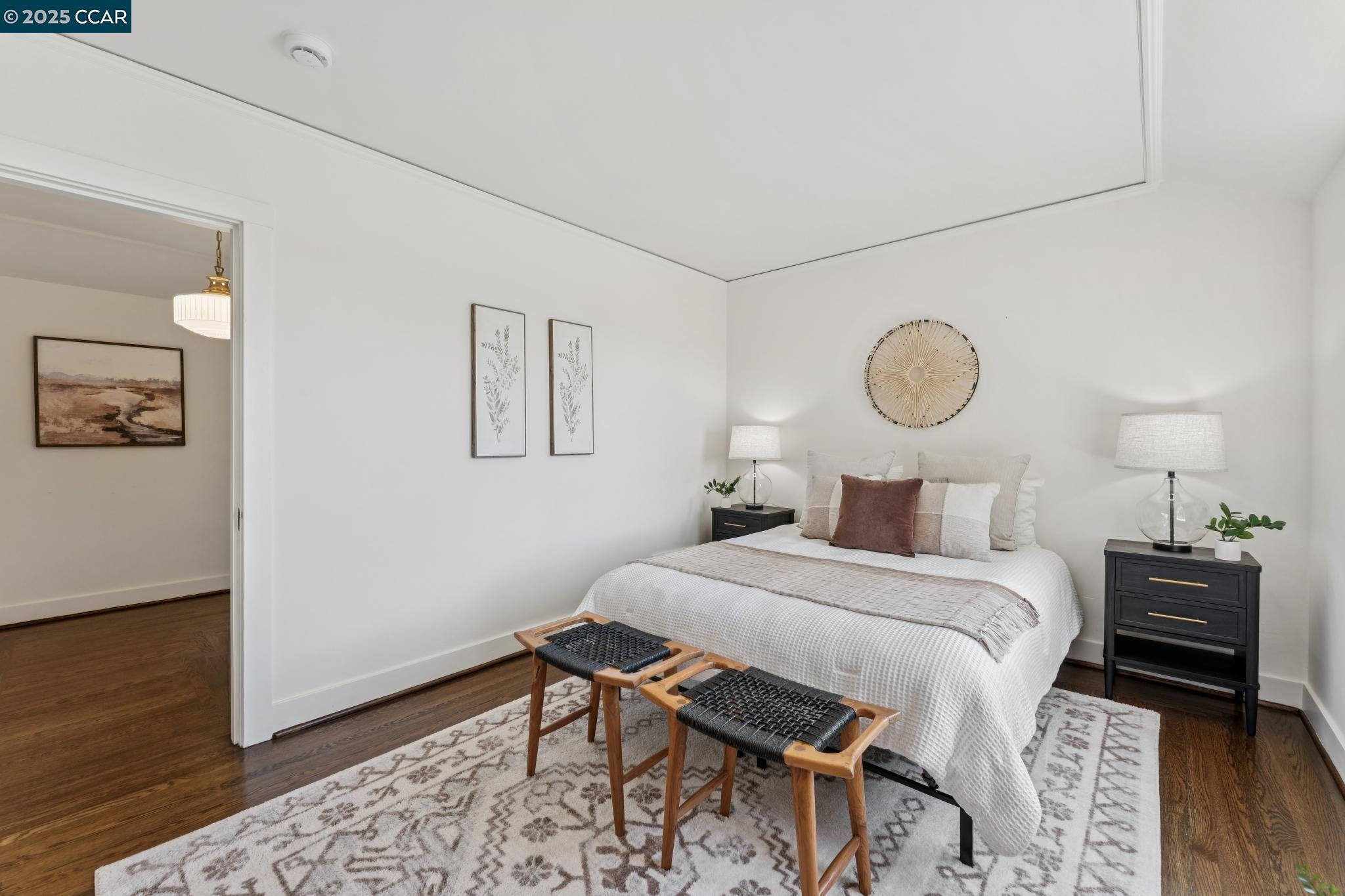 2450 Hillside Ave, Berkeley, California 94704, 3 Bedrooms Bedrooms, 7 Rooms Rooms,1 BathroomBathrooms,Residential,For Sale,2450 Hillside Ave,41103269