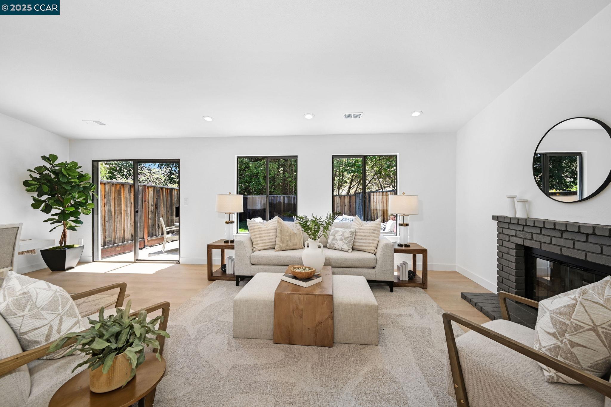 Detail Gallery Image 1 of 1 For 2085 Shady Creek Pl, Danville,  CA 94526 - 3 Beds | 2 Baths
