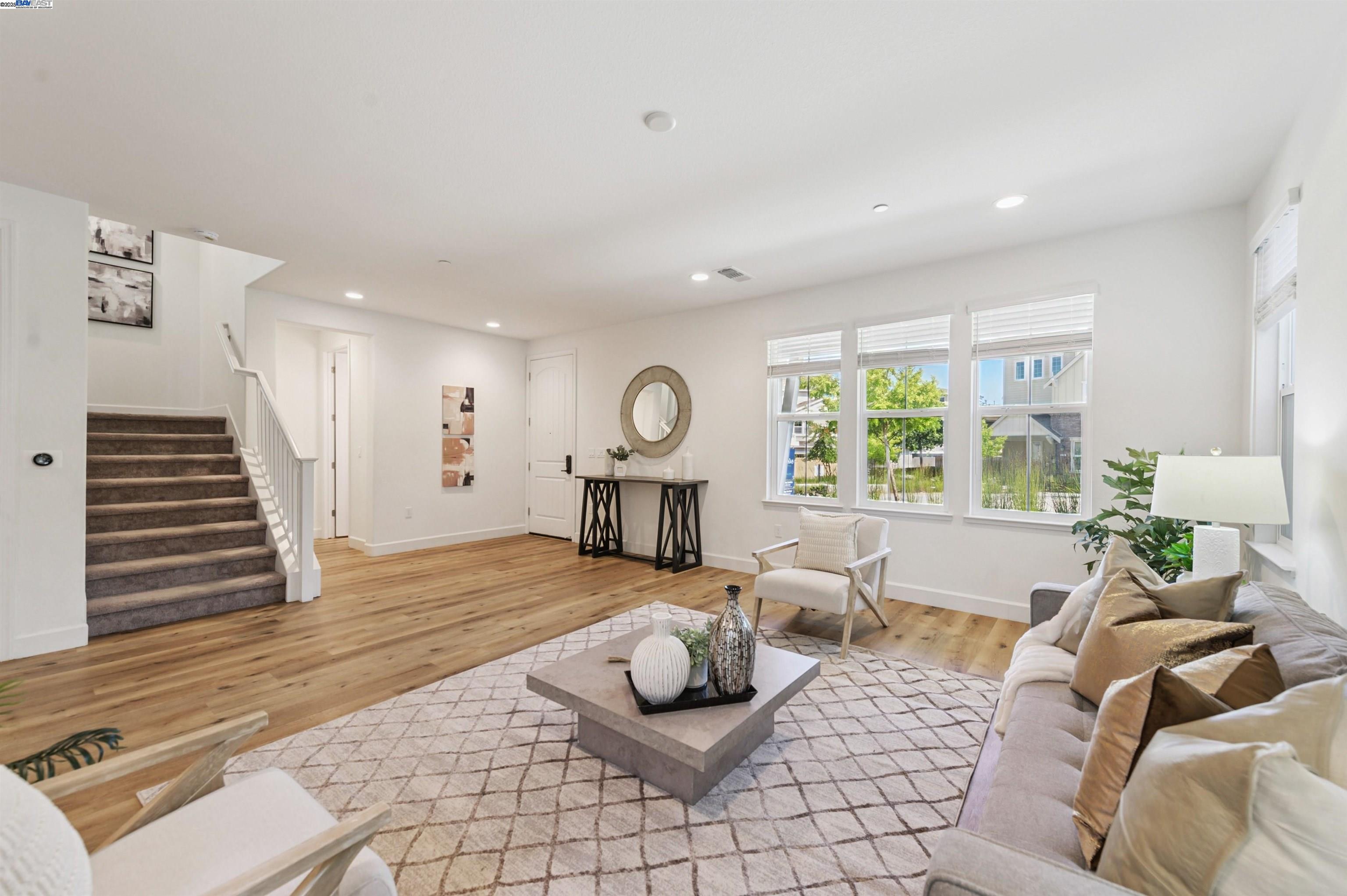 Detail Gallery Image 6 of 56 For 7260 Mount Veeder Rd, Dublin,  CA 94568 - 5 Beds | 4/1 Baths