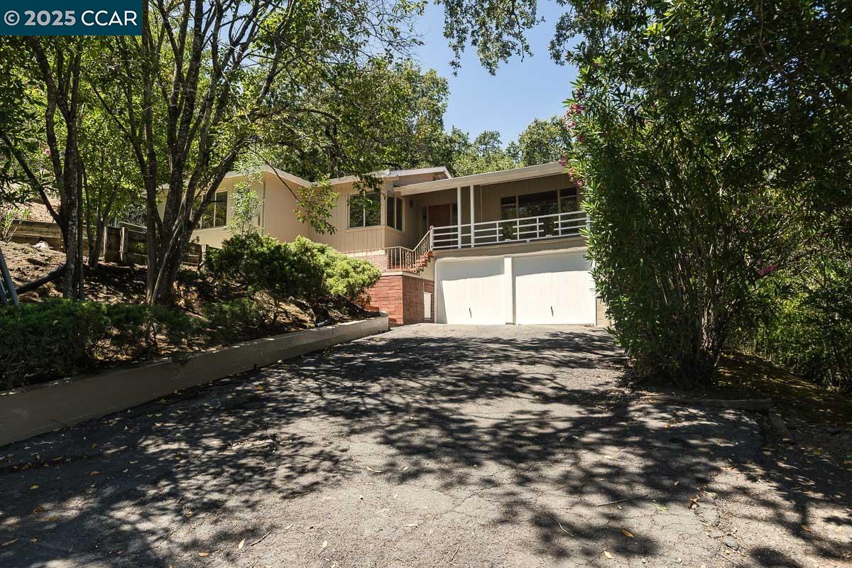 877 Mountain View Dr, Lafayette, California 94549, 3 Bedrooms Bedrooms, 6 Rooms Rooms,2 BathroomsBathrooms,Residential,For Sale,877 Mountain View Dr,41103274