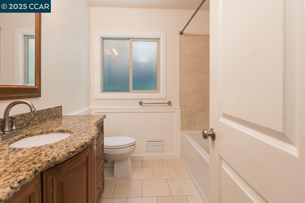 877 Mountain View Dr, Lafayette, California 94549, 3 Bedrooms Bedrooms, 6 Rooms Rooms,2 BathroomsBathrooms,Residential,For Sale,877 Mountain View Dr,41103274