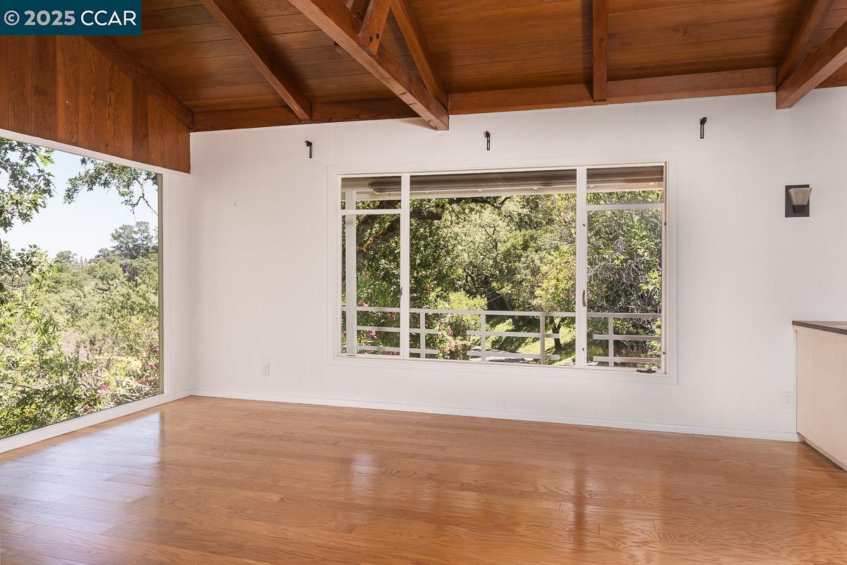 877 Mountain View Dr, Lafayette, California 94549, 3 Bedrooms Bedrooms, 6 Rooms Rooms,2 BathroomsBathrooms,Residential,For Sale,877 Mountain View Dr,41103274