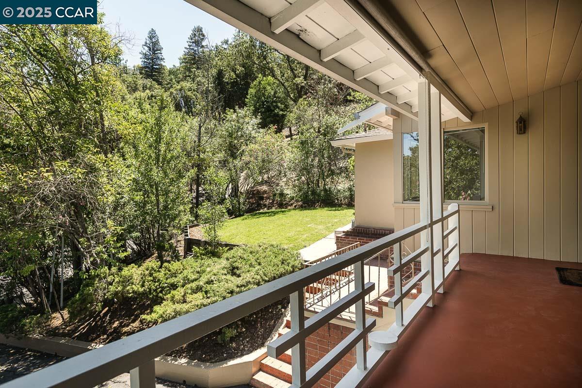 877 Mountain View Dr, Lafayette, California 94549, 3 Bedrooms Bedrooms, 6 Rooms Rooms,2 BathroomsBathrooms,Residential,For Sale,877 Mountain View Dr,41103274