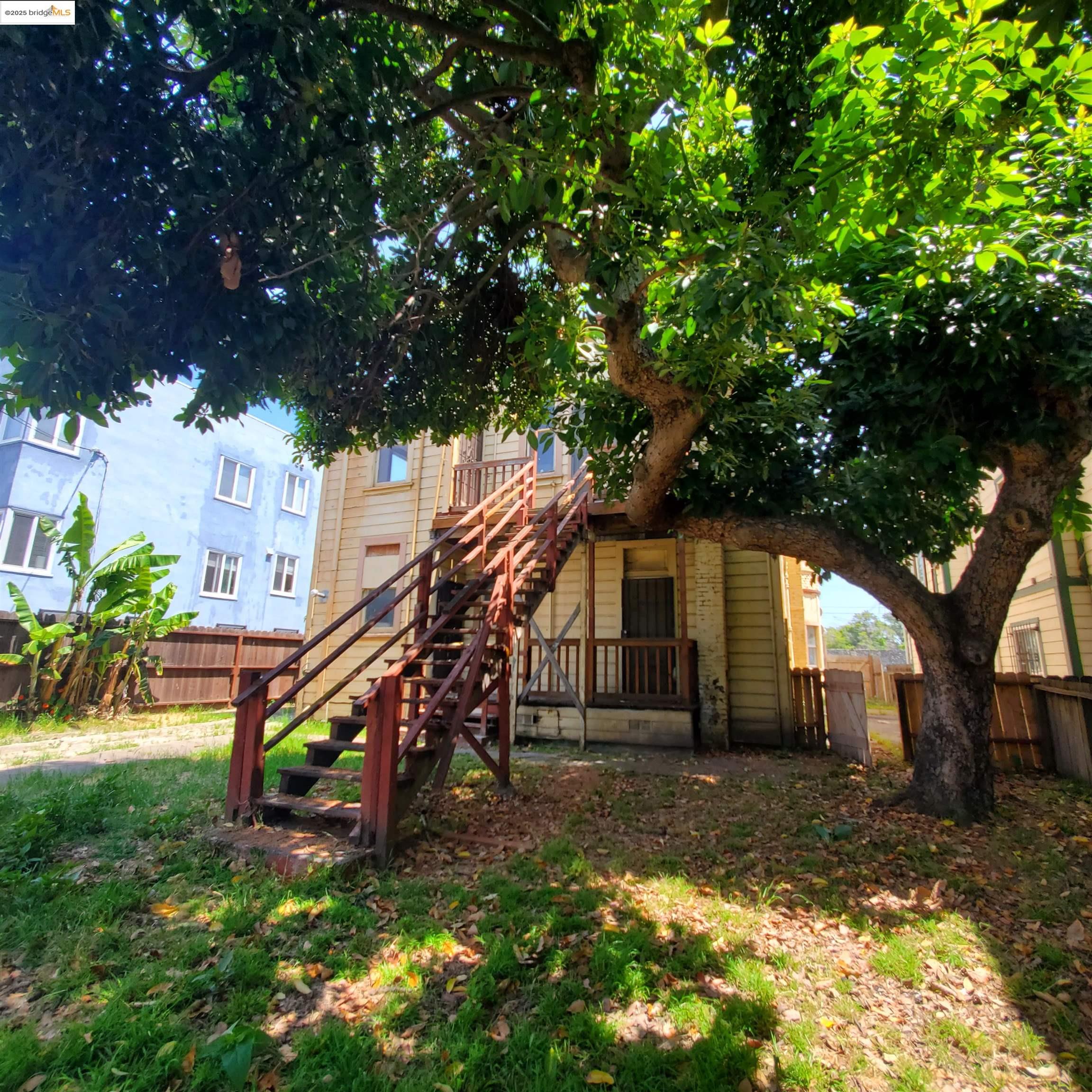 1737 13Th Ave, Oakland, California 94606, ,Residential Income,For Sale,1737 13Th Ave,41103275