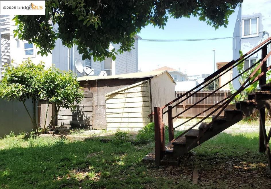 1737 13Th Ave, Oakland, California 94606, ,Residential Income,For Sale,1737 13Th Ave,41103275