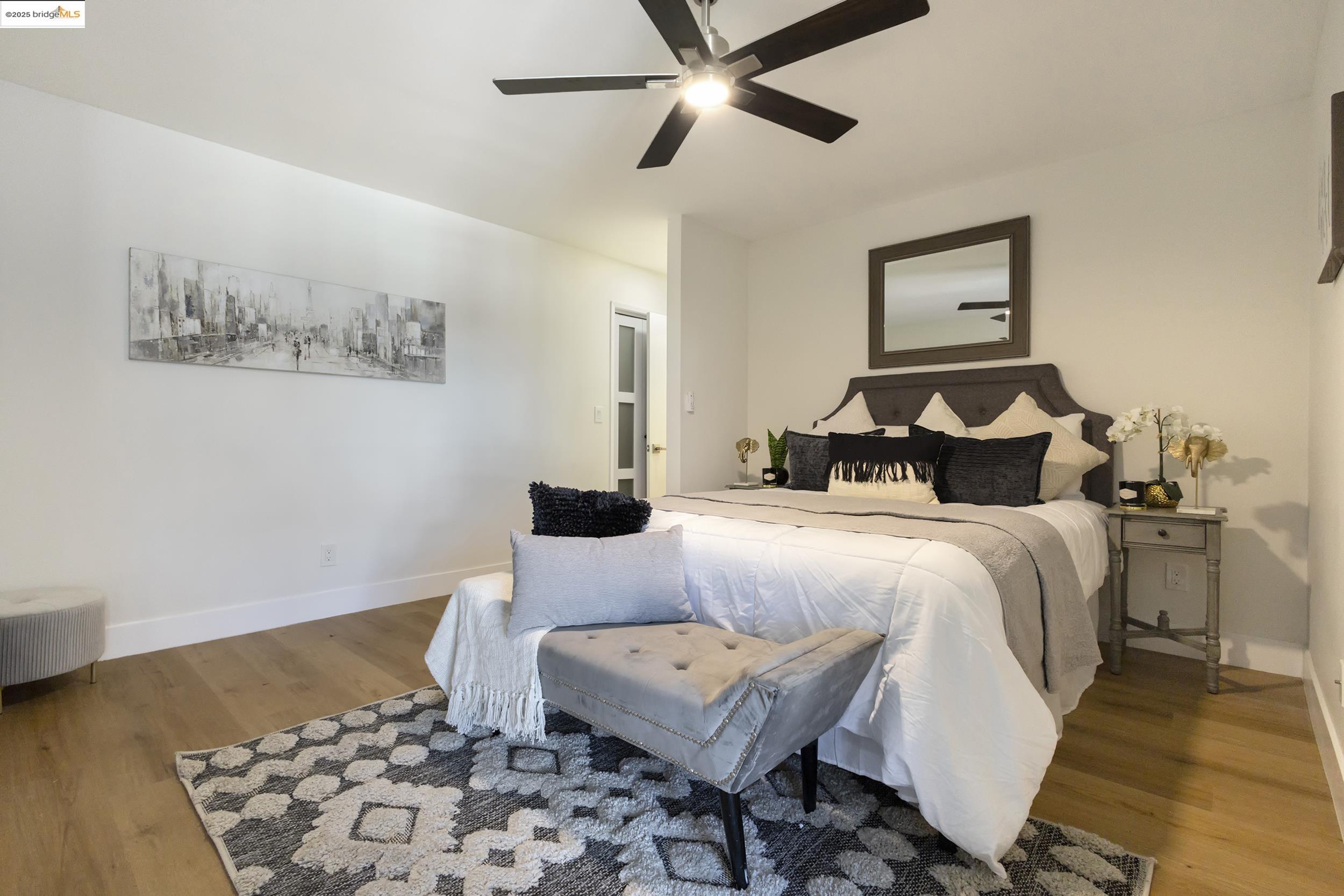 Detail Gallery Image 14 of 25 For 2 Anchor #F497,  Emeryville,  CA 94608 - 1 Beds | 1 Baths