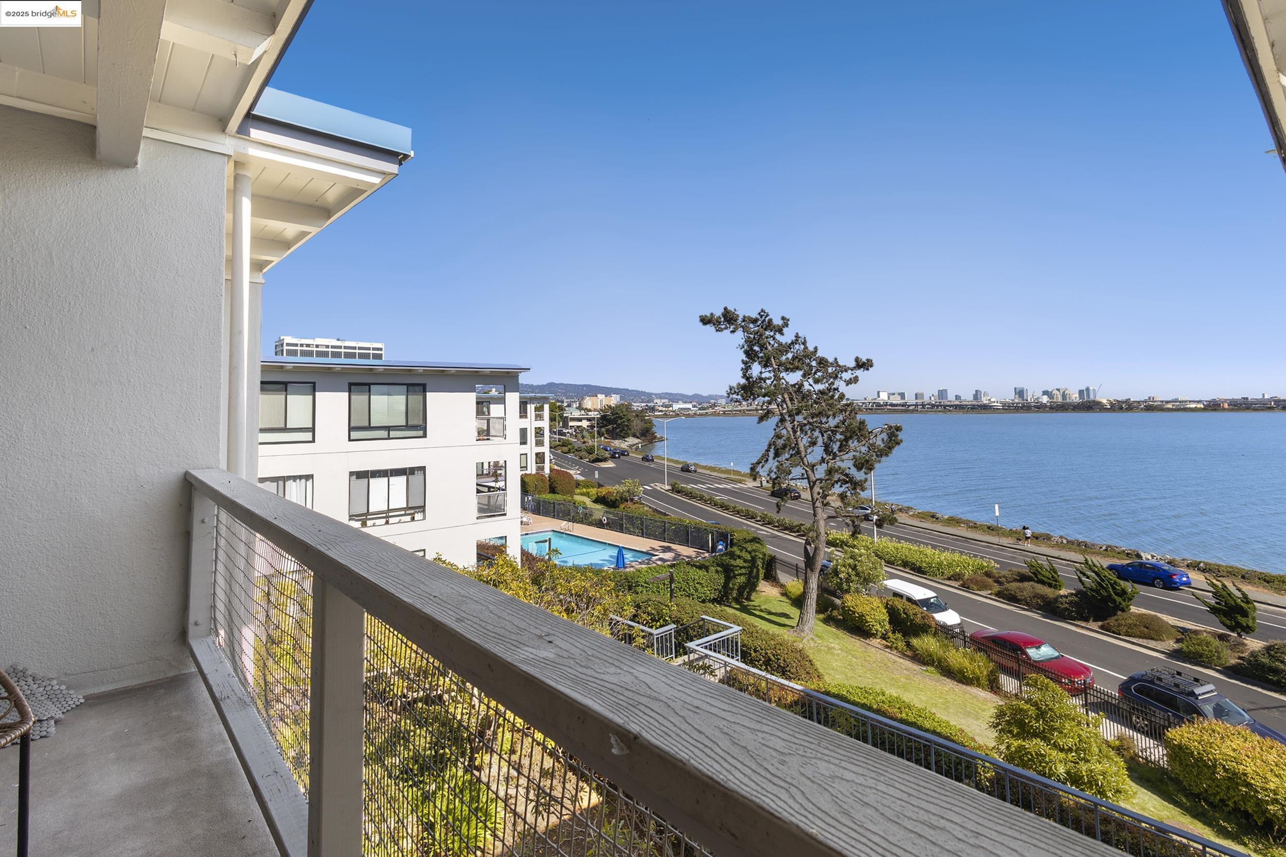 Detail Gallery Image 21 of 25 For 2 Anchor #F497,  Emeryville,  CA 94608 - 1 Beds | 1 Baths