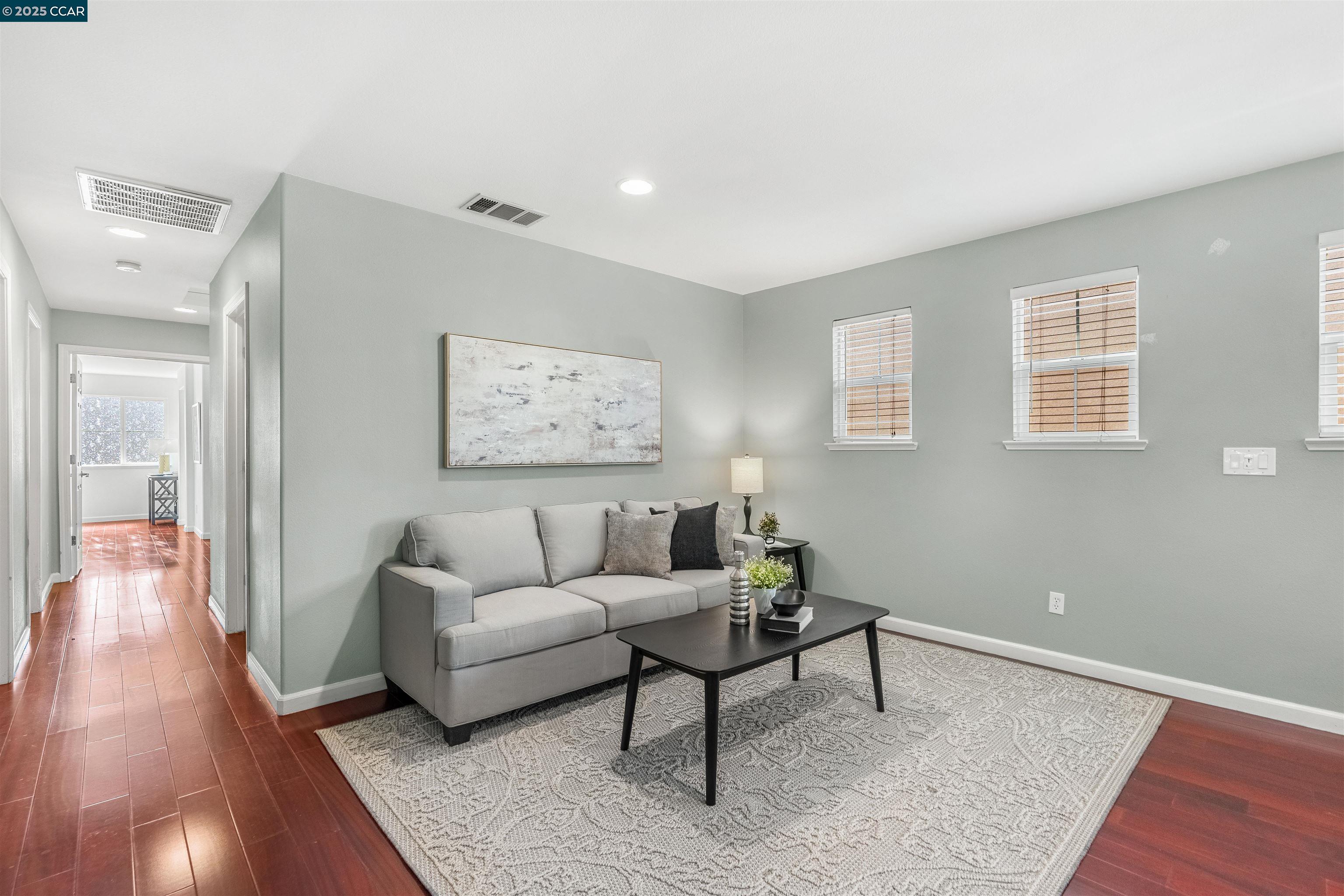 Detail Gallery Image 18 of 39 For 110 Mars Ct, Pittsburg,  CA 94565 - 5 Beds | 3 Baths