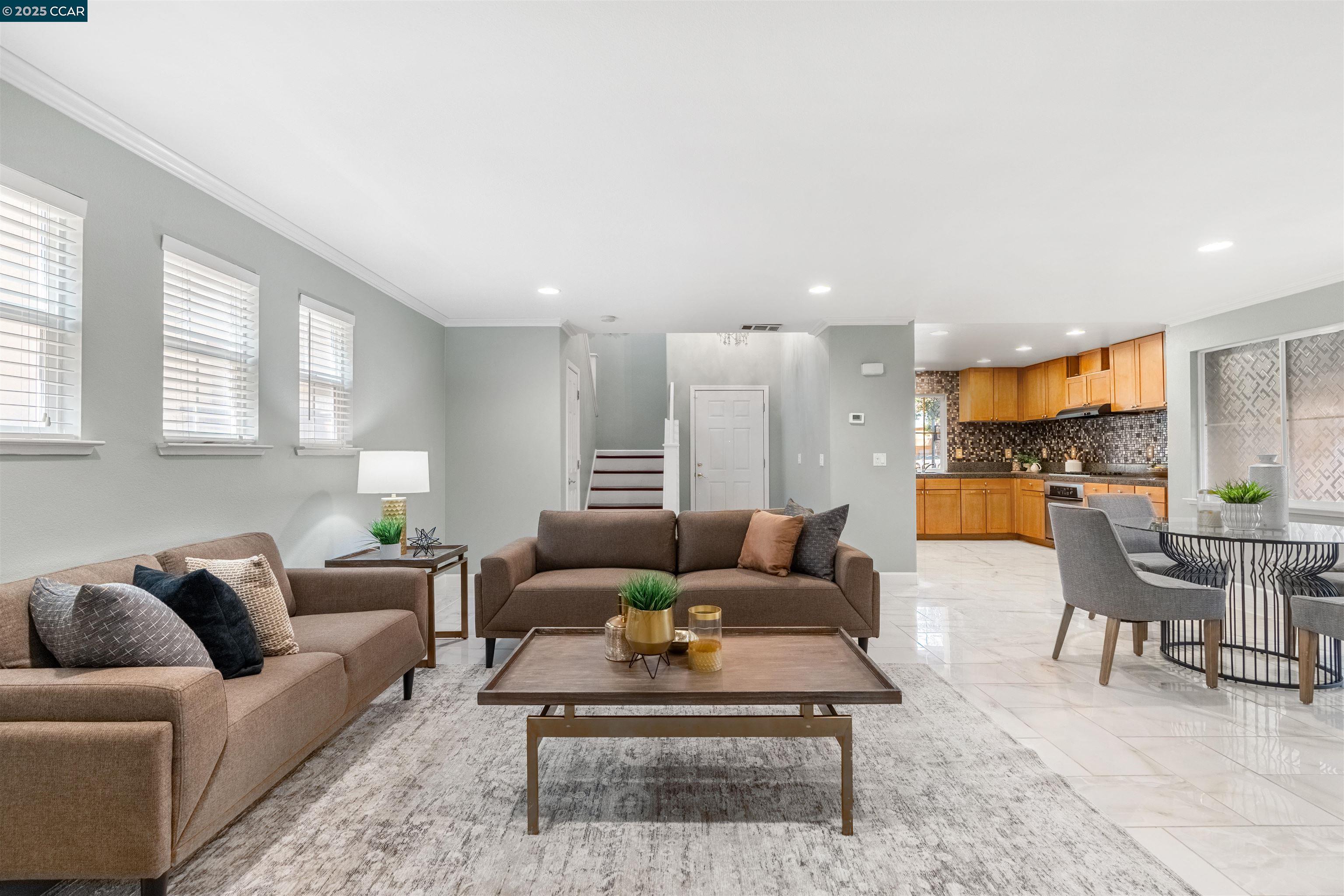 Detail Gallery Image 6 of 39 For 110 Mars Ct, Pittsburg,  CA 94565 - 5 Beds | 3 Baths