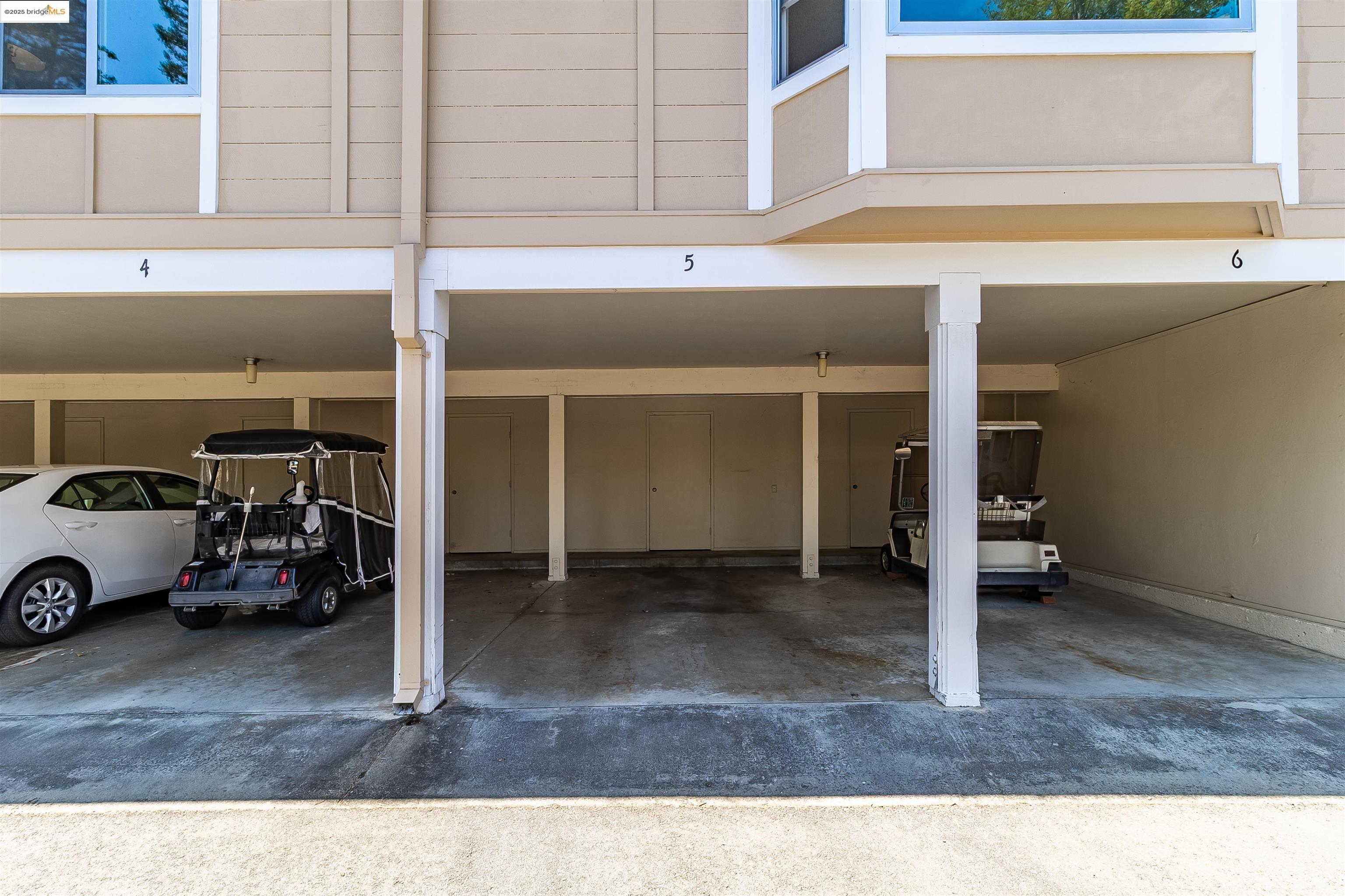 1405 Ptarmigan Dr # 1, Walnut Creek, California 94595, 1 Bedroom Bedrooms, 4 Rooms Rooms,1 BathroomBathrooms,Residential,For Sale,1405 Ptarmigan Dr # 1,41103281