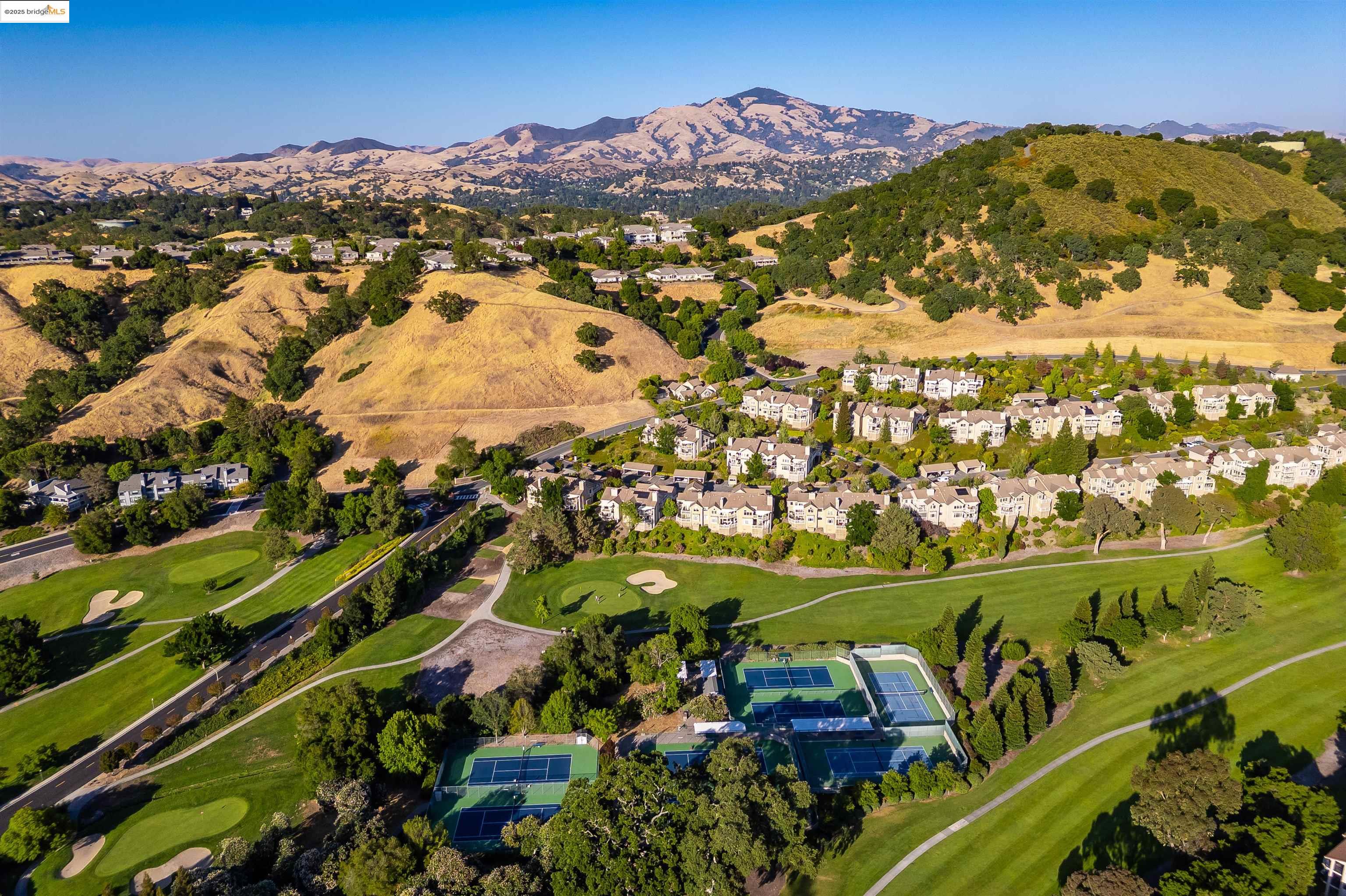 1405 Ptarmigan Dr # 1, Walnut Creek, California 94595, 1 Bedroom Bedrooms, 4 Rooms Rooms,1 BathroomBathrooms,Residential,For Sale,1405 Ptarmigan Dr # 1,41103281