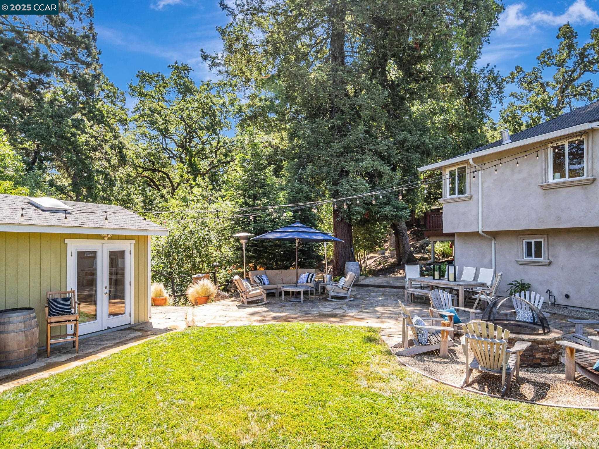 Detail Gallery Image 1 of 1 For 285 Moraga Way, Orinda,  CA 94563 - 3 Beds | 3 Baths