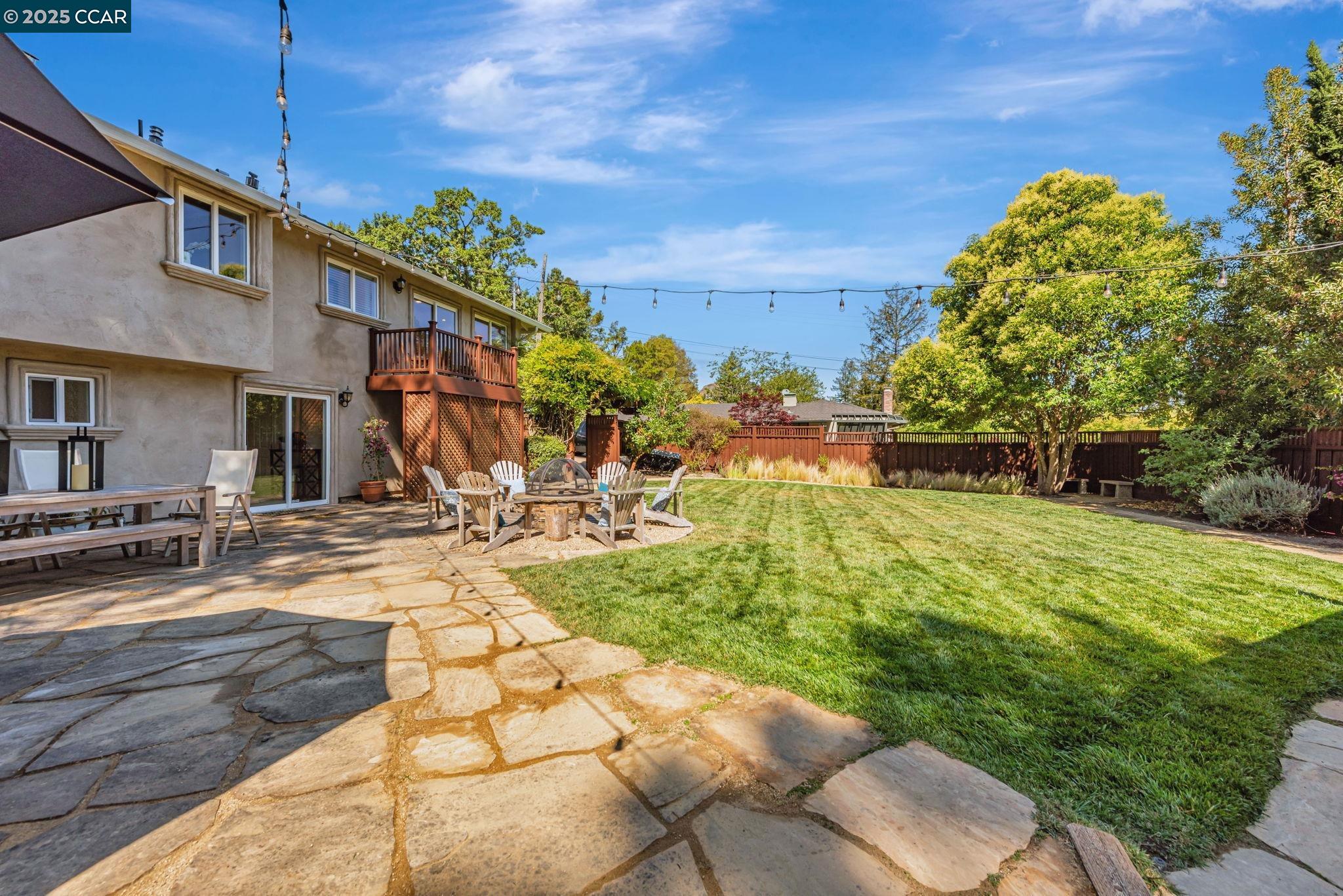 Detail Gallery Image 2 of 55 For 285 Moraga Way, Orinda,  CA 94563 - 3 Beds | 3 Baths