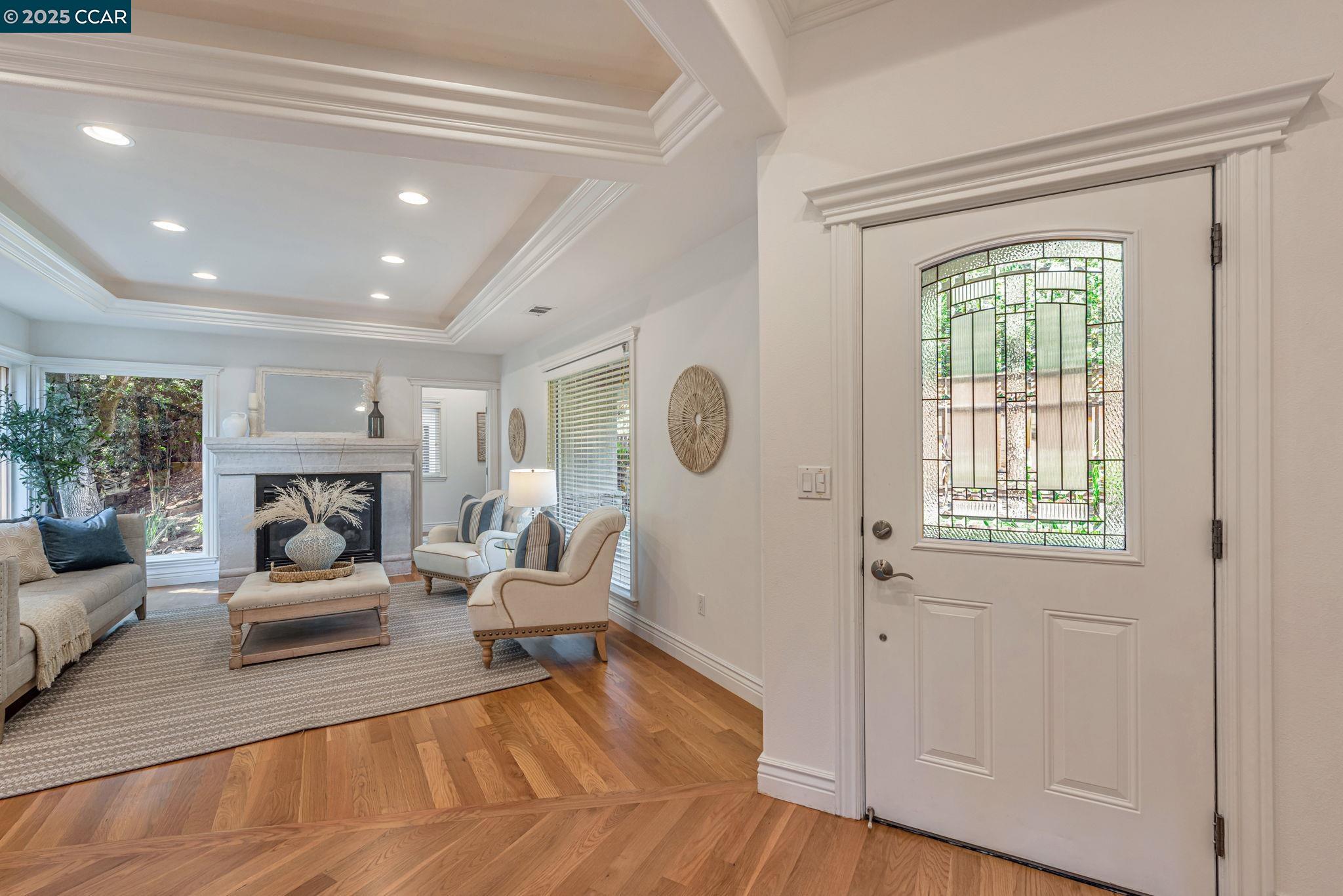 Detail Gallery Image 11 of 55 For 285 Moraga Way, Orinda,  CA 94563 - 3 Beds | 3 Baths