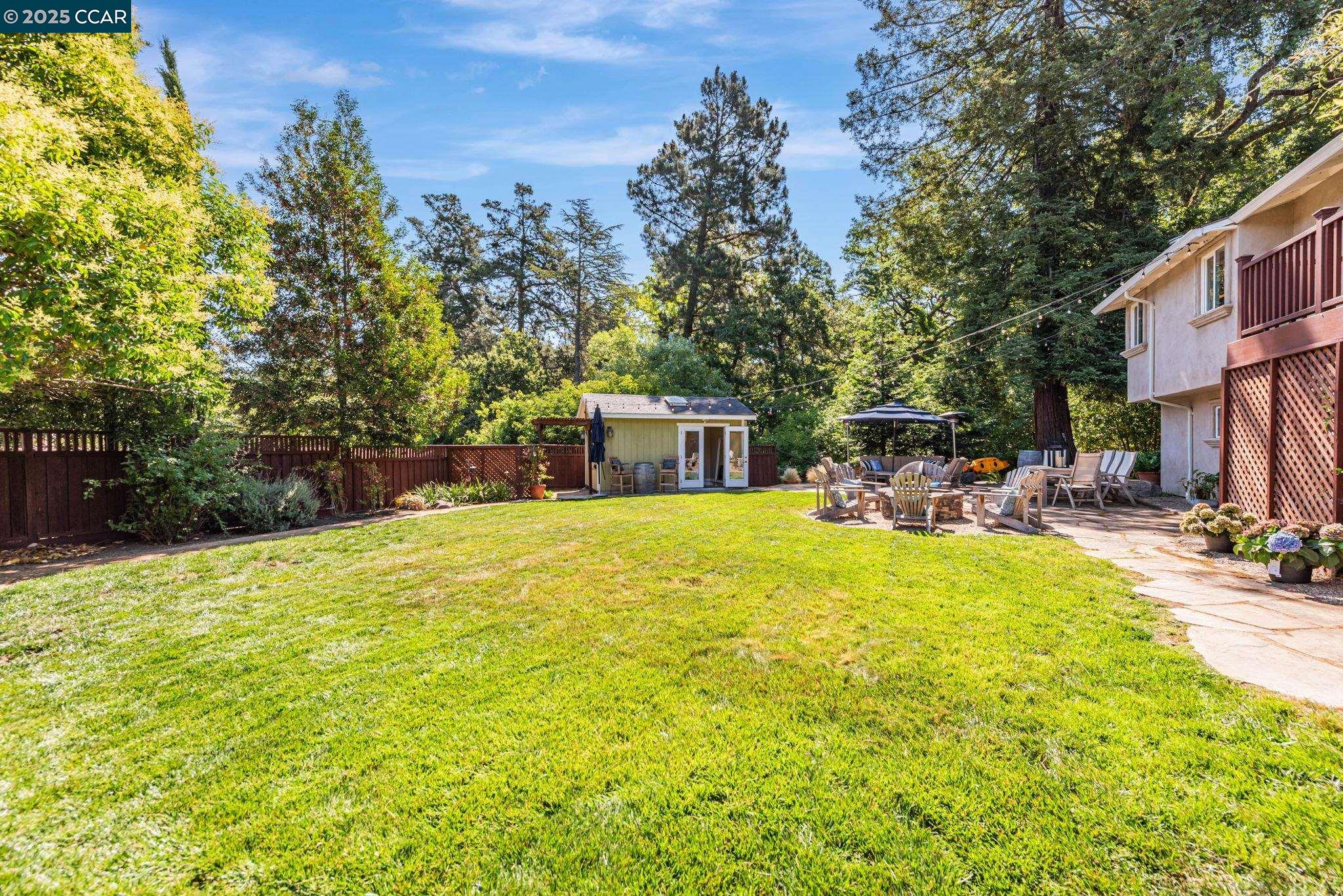 Detail Gallery Image 3 of 55 For 285 Moraga Way, Orinda,  CA 94563 - 3 Beds | 3 Baths