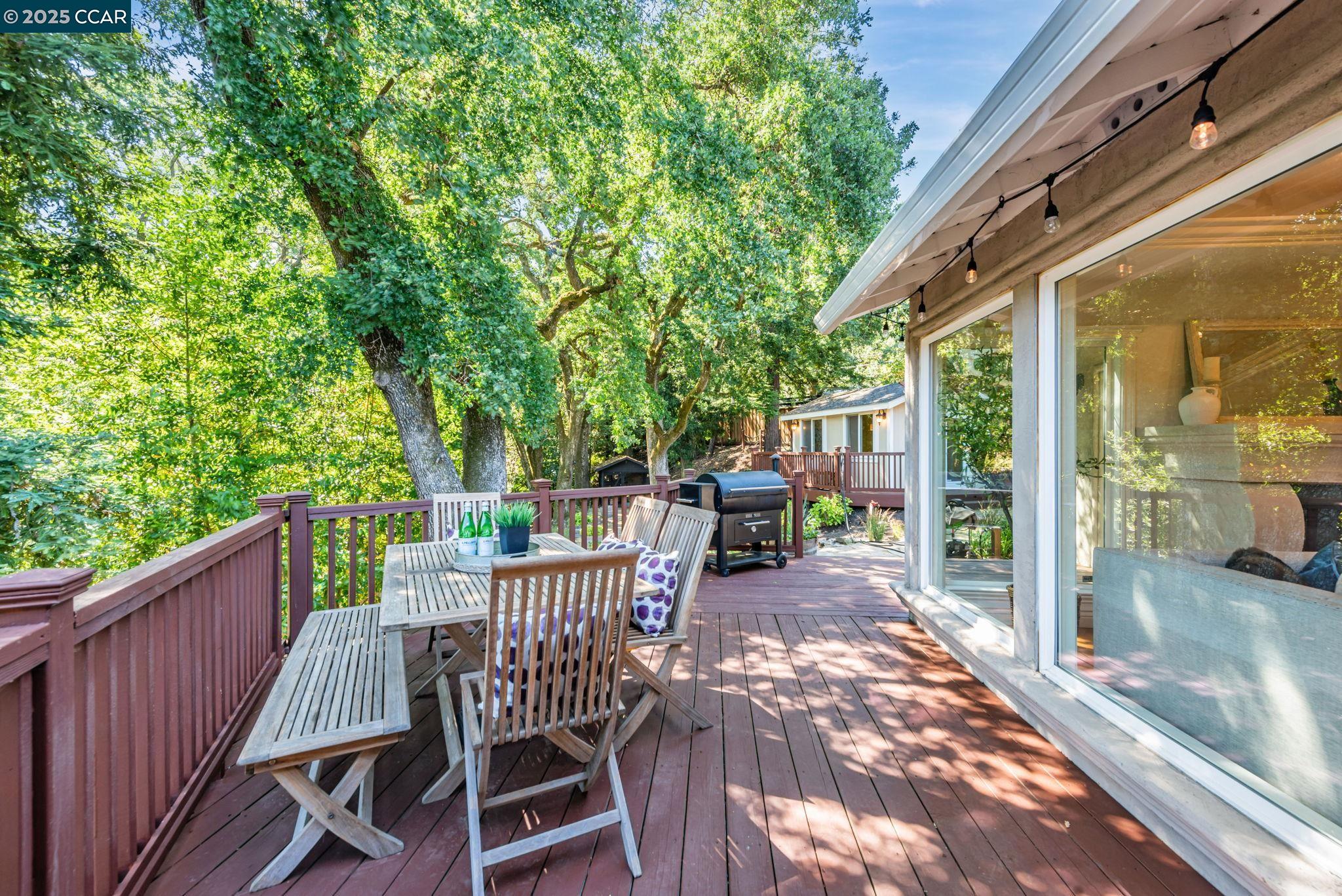 Detail Gallery Image 39 of 55 For 285 Moraga Way, Orinda,  CA 94563 - 3 Beds | 3 Baths