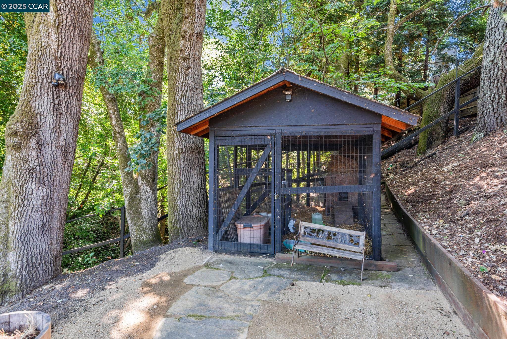 Detail Gallery Image 41 of 55 For 285 Moraga Way, Orinda,  CA 94563 - 3 Beds | 3 Baths