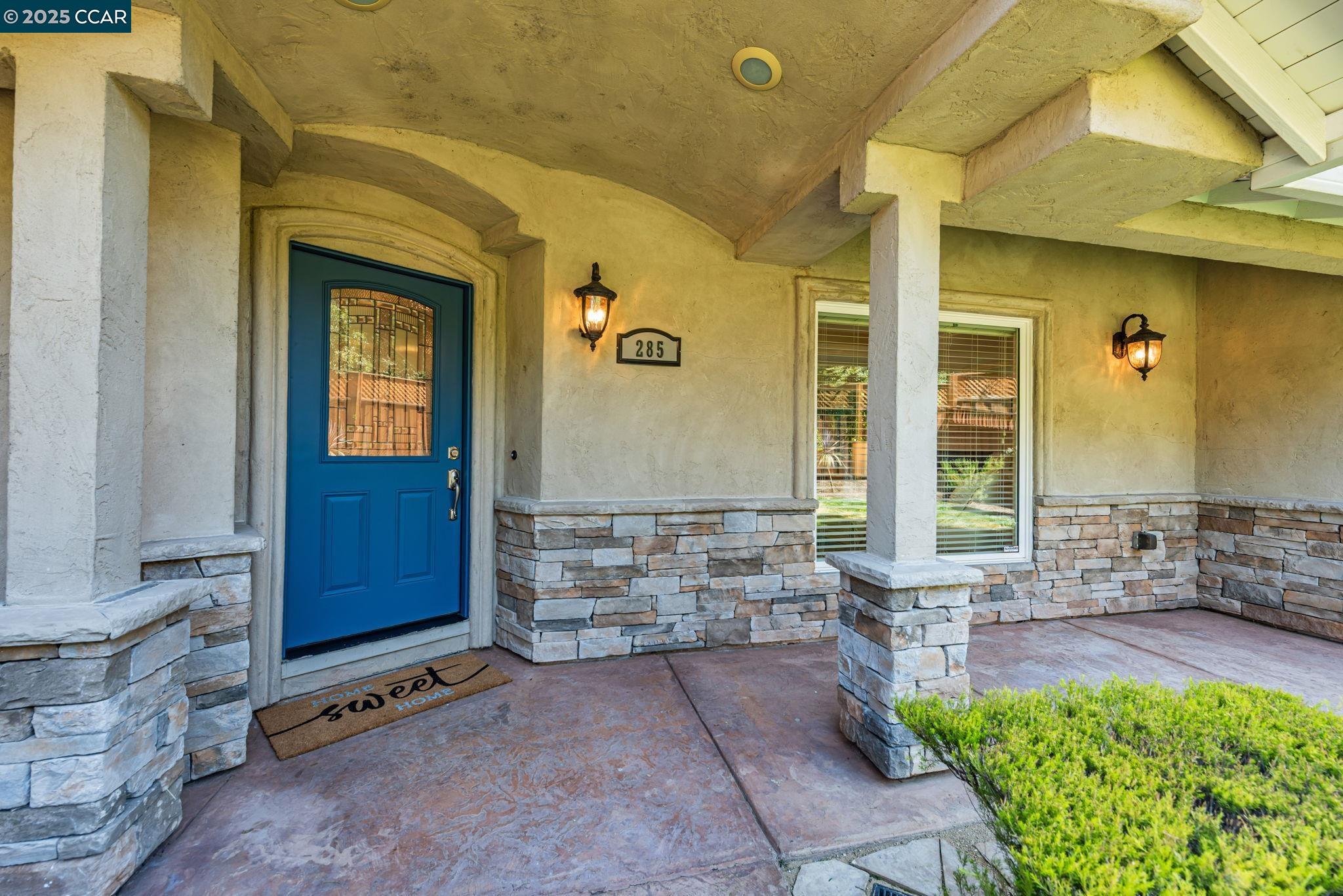Detail Gallery Image 8 of 55 For 285 Moraga Way, Orinda,  CA 94563 - 3 Beds | 3 Baths