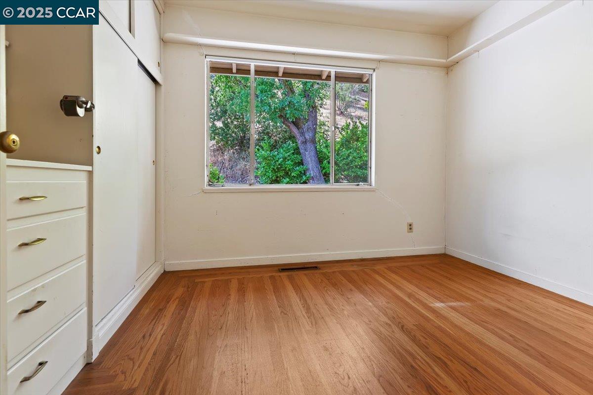 645 Evelyn Ct, Lafayette, California 94549, 4 Bedrooms Bedrooms, 8 Rooms Rooms,2 BathroomsBathrooms,Residential,For Sale,645 Evelyn Ct,41103283