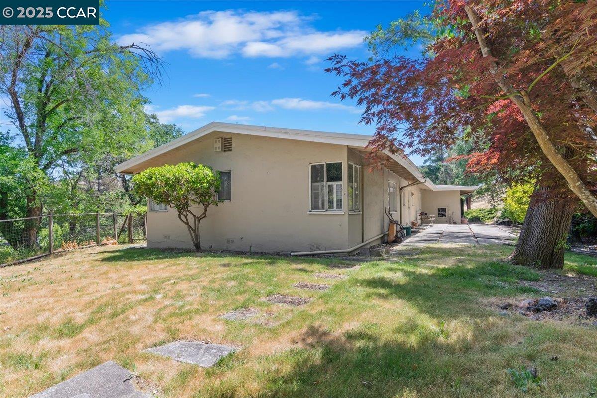 645 Evelyn Ct, Lafayette, California 94549, 4 Bedrooms Bedrooms, 8 Rooms Rooms,2 BathroomsBathrooms,Residential,For Sale,645 Evelyn Ct,41103283