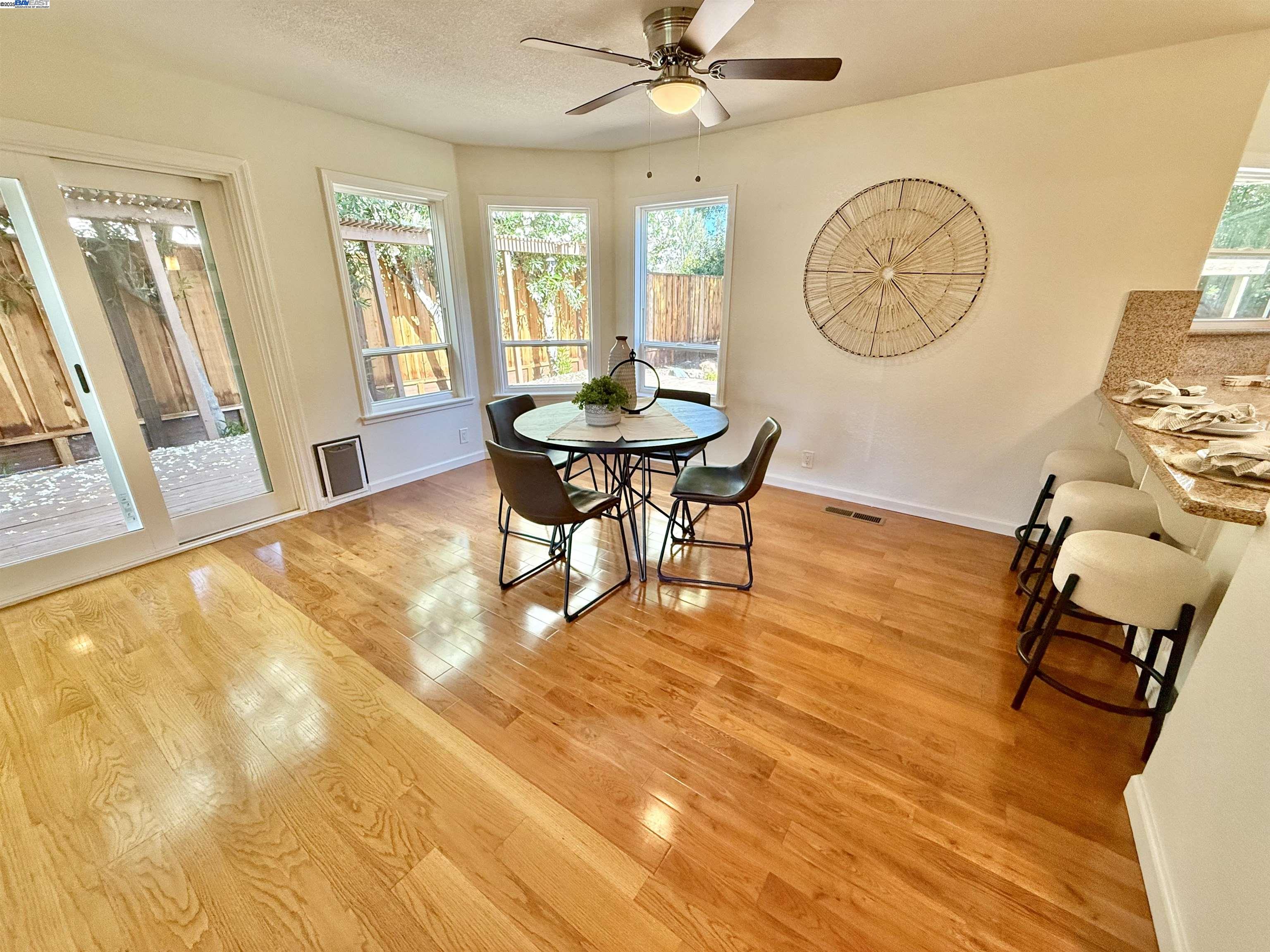 Detail Gallery Image 27 of 60 For 4482 Guilford Pl, Livermore,  CA 94550 - 5 Beds | 3 Baths