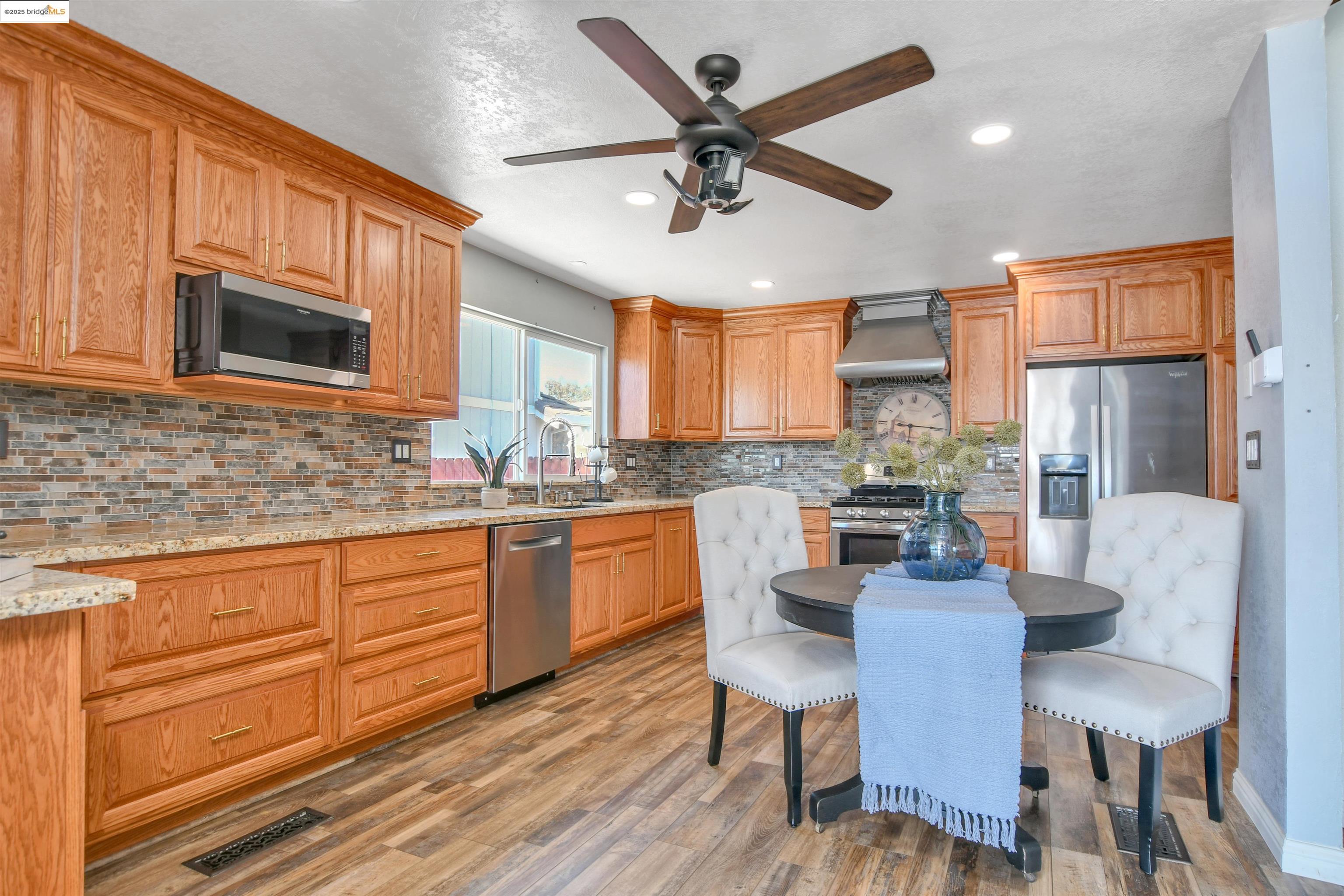 Detail Gallery Image 13 of 30 For 780 Beaver Ln, Discovery Bay,  CA 94505 - 3 Beds | 2 Baths