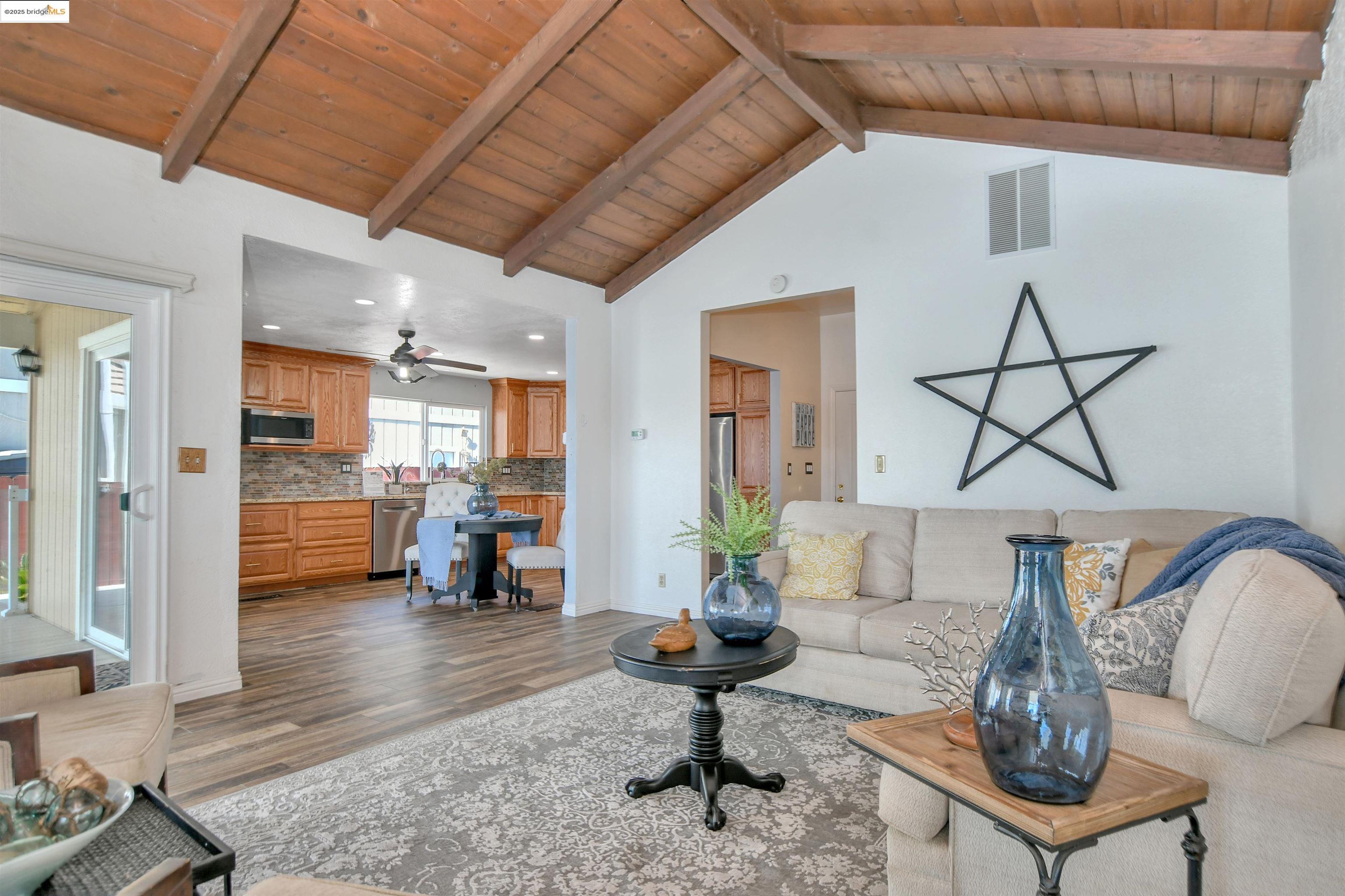 Detail Gallery Image 9 of 30 For 780 Beaver Ln, Discovery Bay,  CA 94505 - 3 Beds | 2 Baths