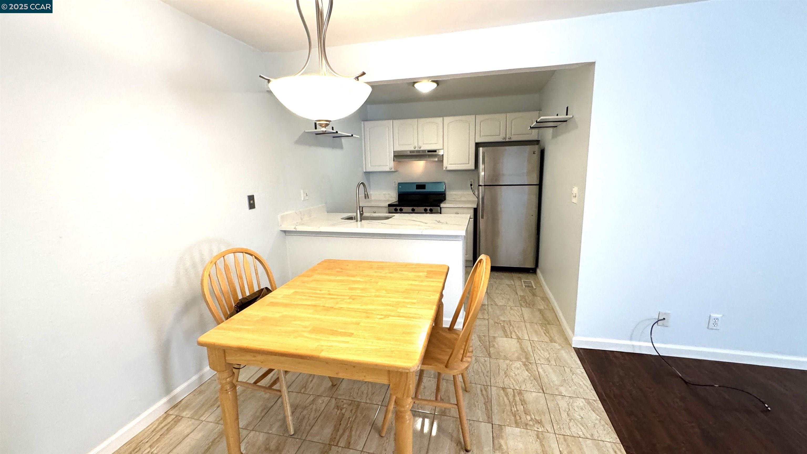 Photo #4: 41103287 Listing 