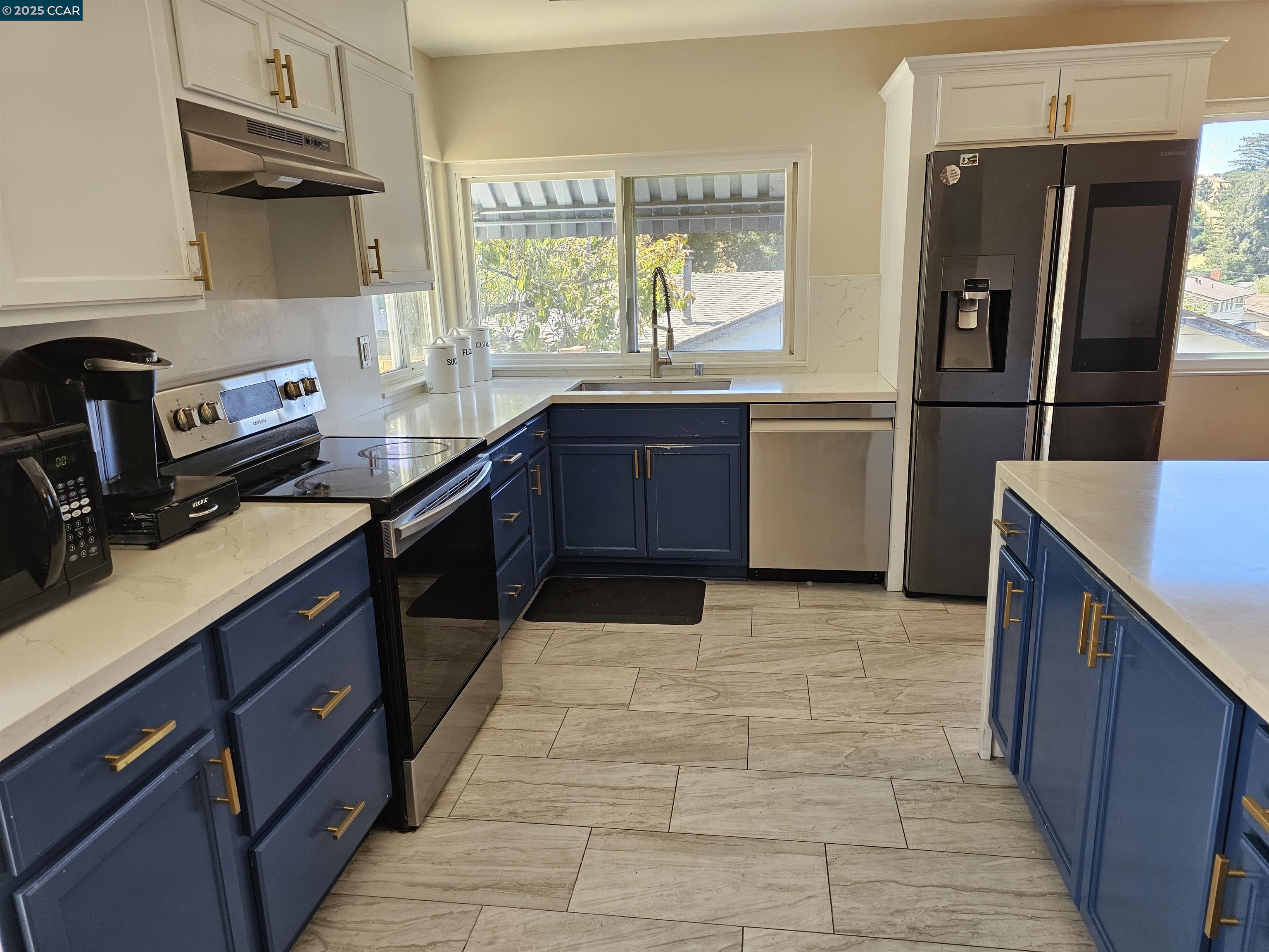 2180 Shea Dr, Pinole, California 94564, 3 Bedrooms Bedrooms, 8 Rooms Rooms,2 BathroomsBathrooms,Residential,For Sale,2180 Shea Dr,41103289