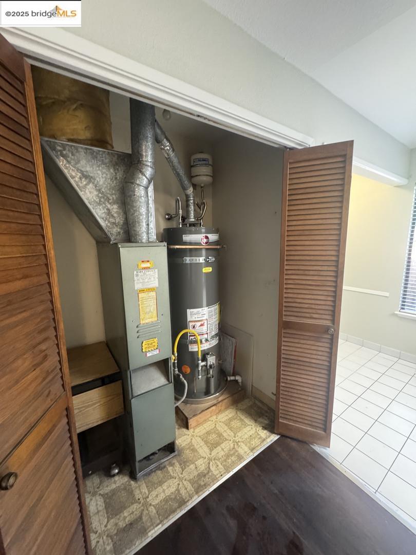436 Walnut AVE, Santa Cruz, California 95060, 2 Bedrooms Bedrooms, 4 Rooms Rooms,1 BathroomBathrooms,Residential,For Sale,436 Walnut AVE,41103291