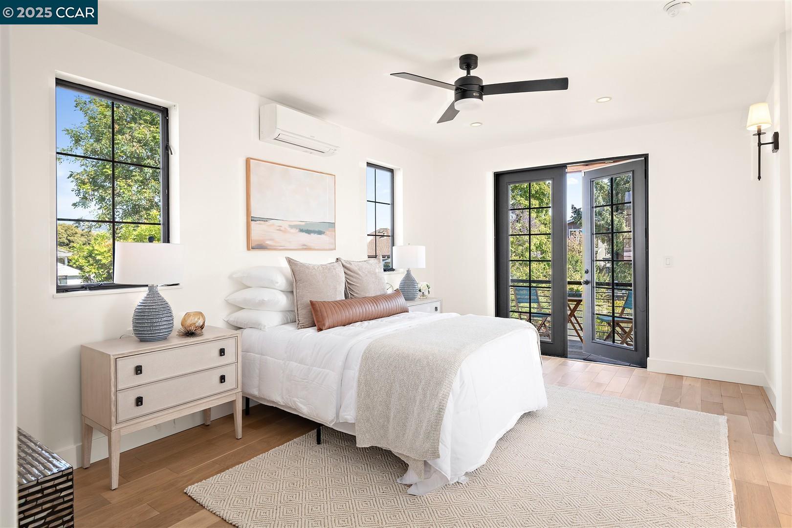 Detail Gallery Image 25 of 60 For 627 59th St, Oakland,  CA 94609 - 4 Beds | 3 Baths