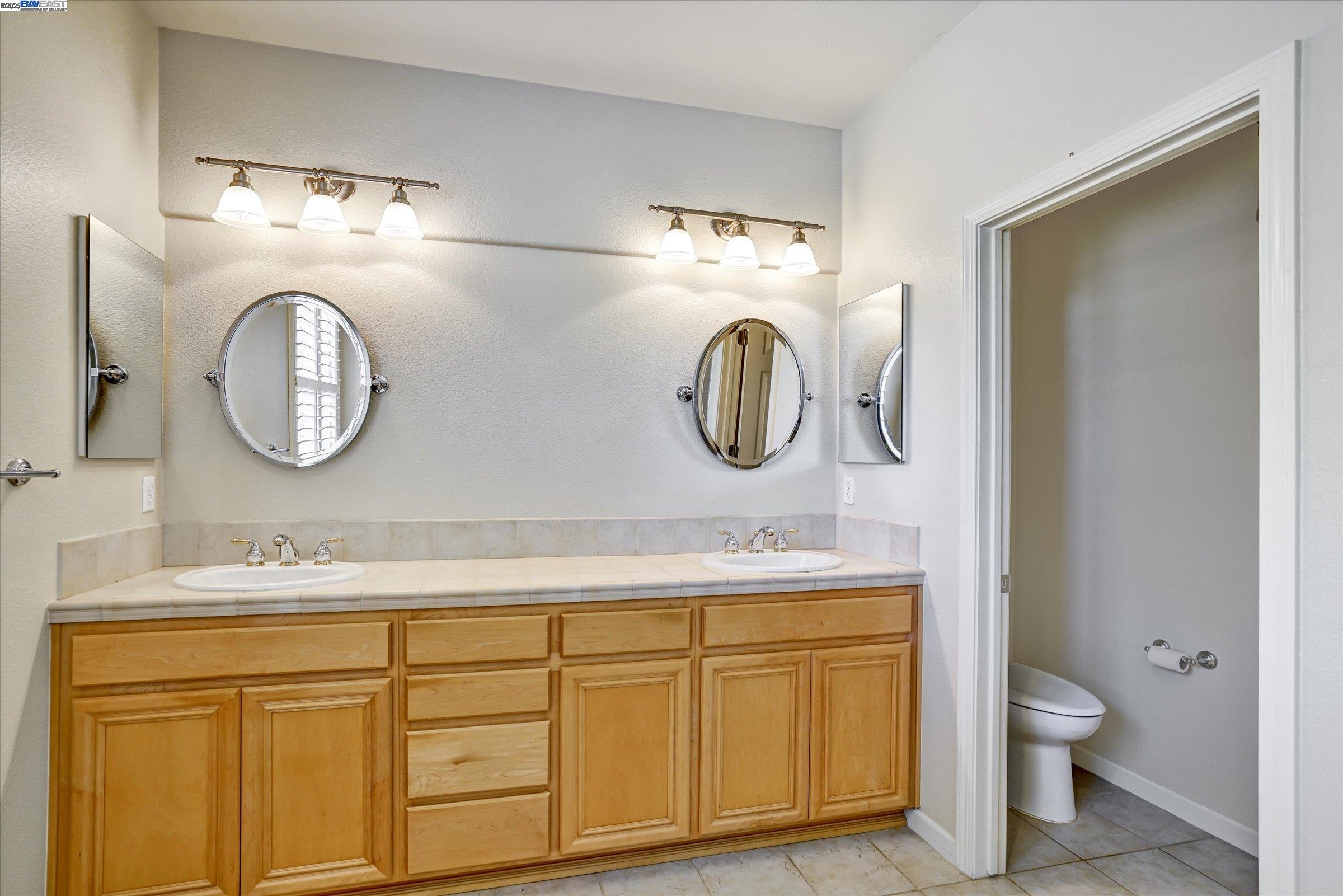 Detail Gallery Image 22 of 30 For 947 Autumn Oak Circle, Concord,  CA 94521 - 4 Beds | 2 Baths
