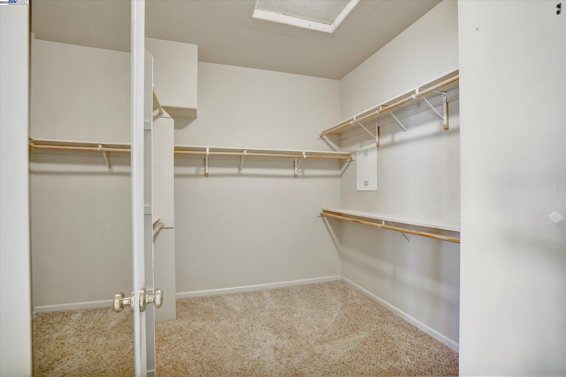 Detail Gallery Image 24 of 30 For 947 Autumn Oak Circle, Concord,  CA 94521 - 4 Beds | 2 Baths