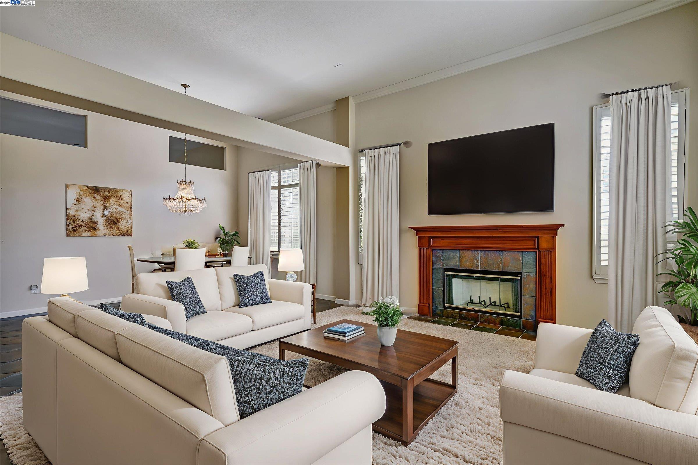 Detail Gallery Image 5 of 30 For 947 Autumn Oak Circle, Concord,  CA 94521 - 4 Beds | 2 Baths