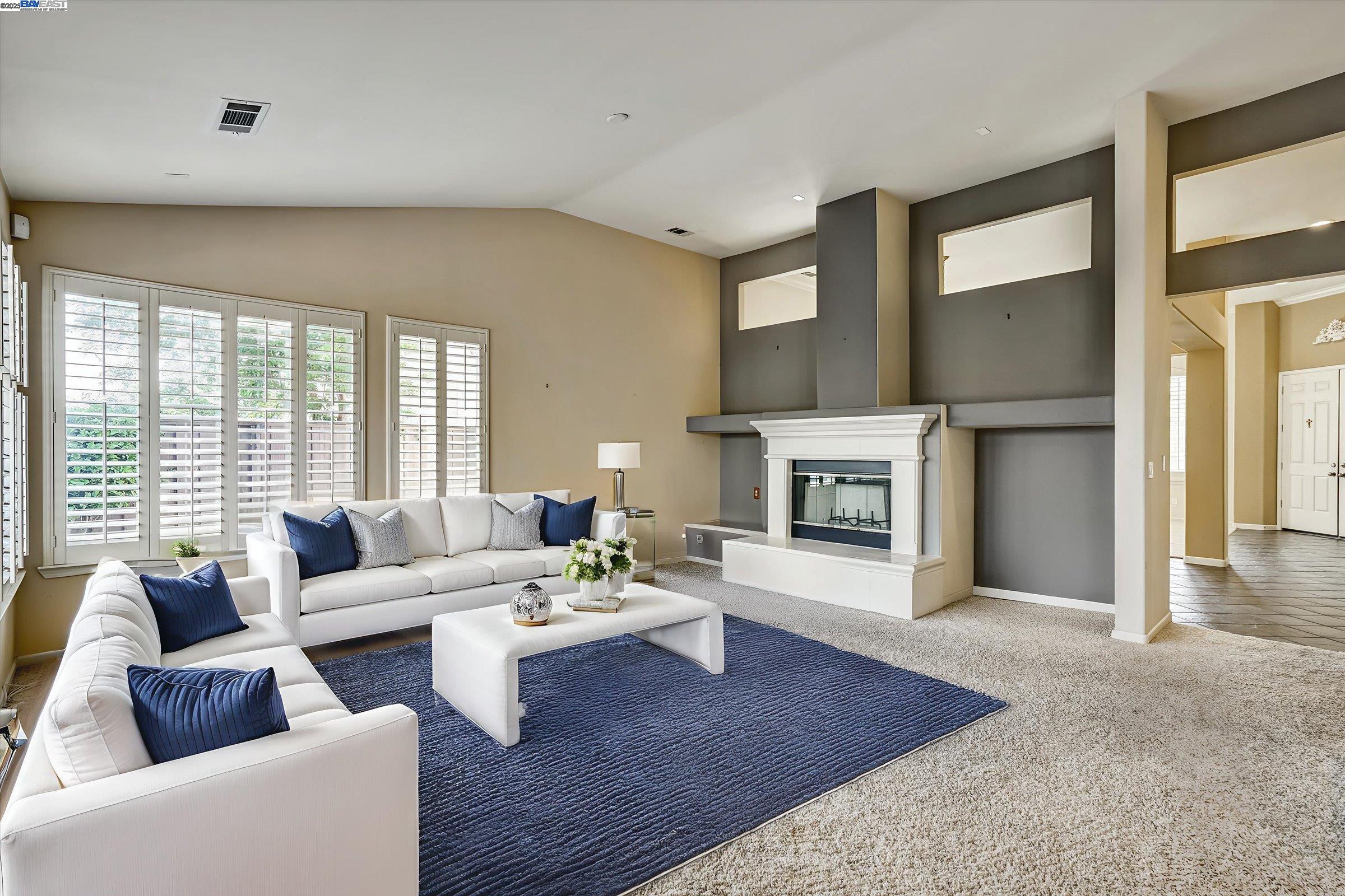 Detail Gallery Image 6 of 30 For 947 Autumn Oak Circle, Concord,  CA 94521 - 4 Beds | 2 Baths