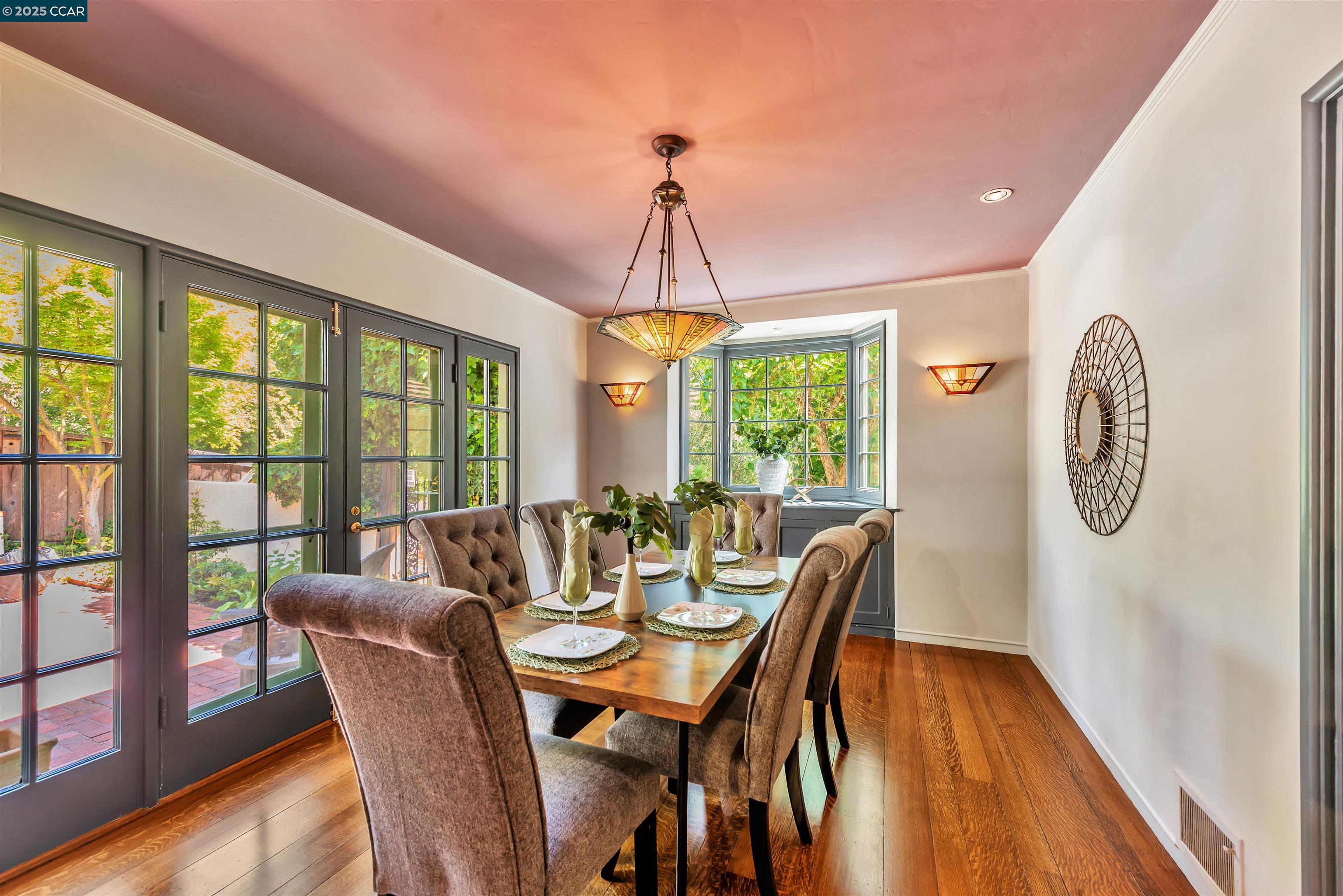 Detail Gallery Image 13 of 51 For 23 El Verano, Orinda,  CA 94563 - 4 Beds | 3 Baths