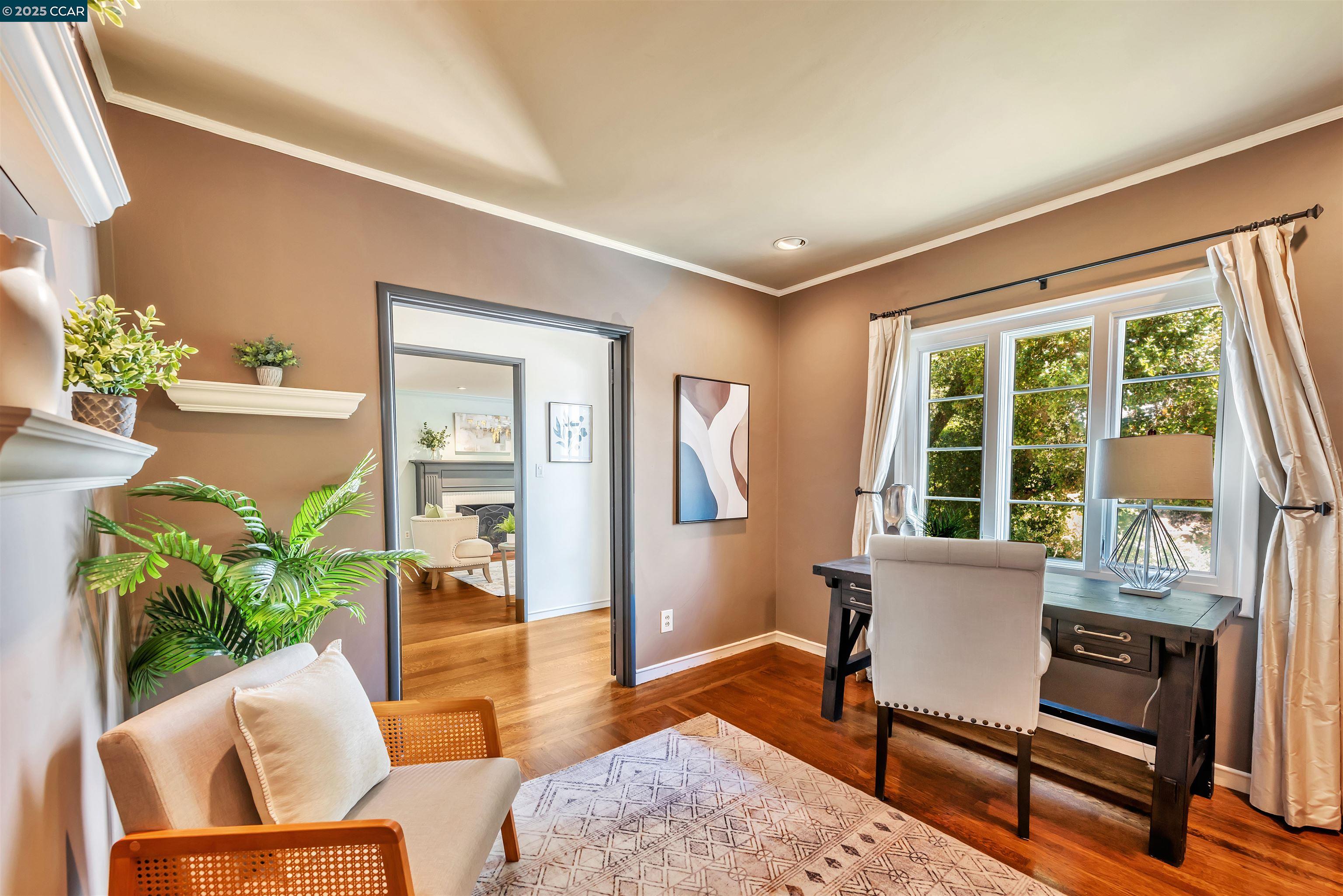 Detail Gallery Image 15 of 51 For 23 El Verano, Orinda,  CA 94563 - 4 Beds | 3 Baths