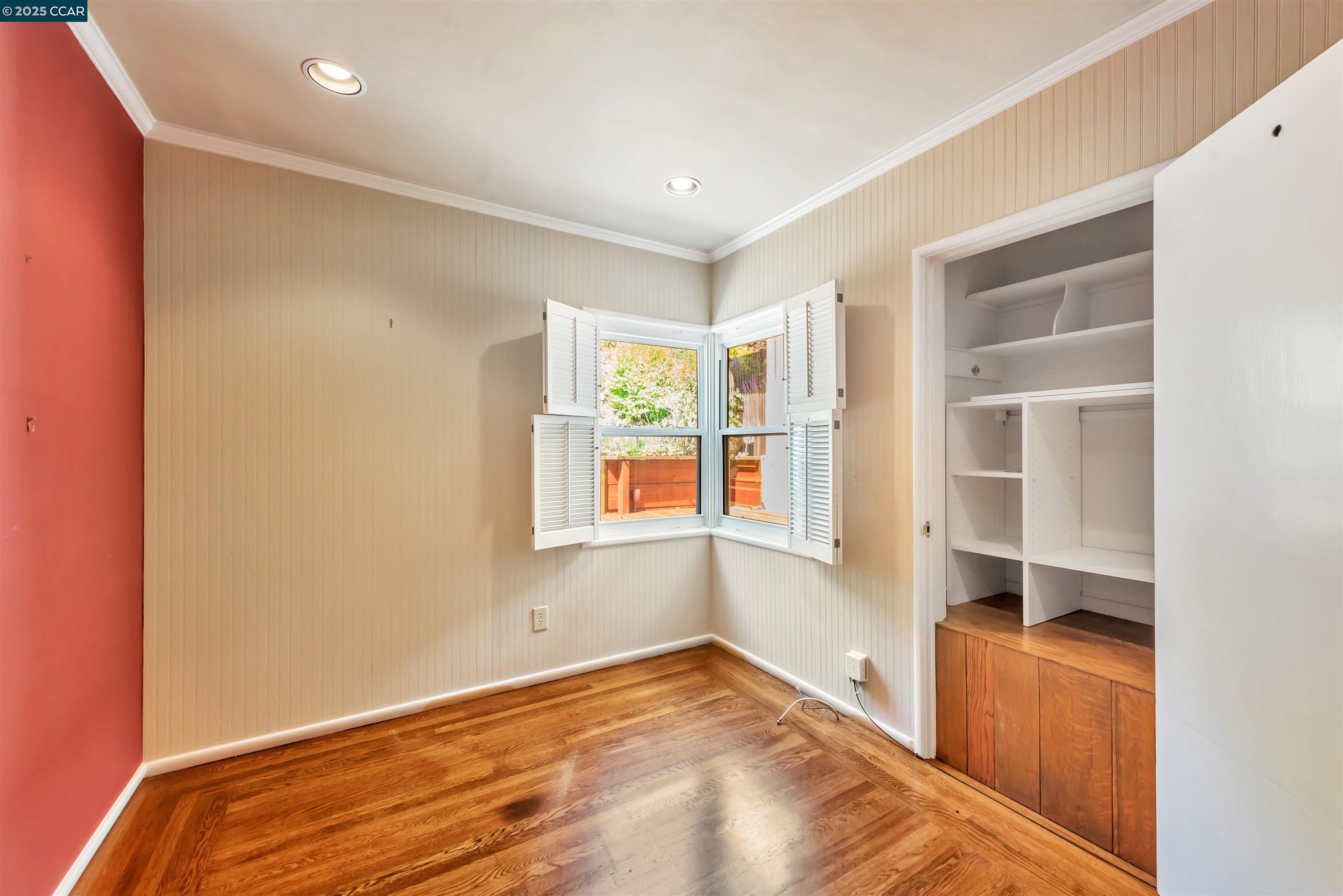 Detail Gallery Image 24 of 51 For 23 El Verano, Orinda,  CA 94563 - 4 Beds | 3 Baths