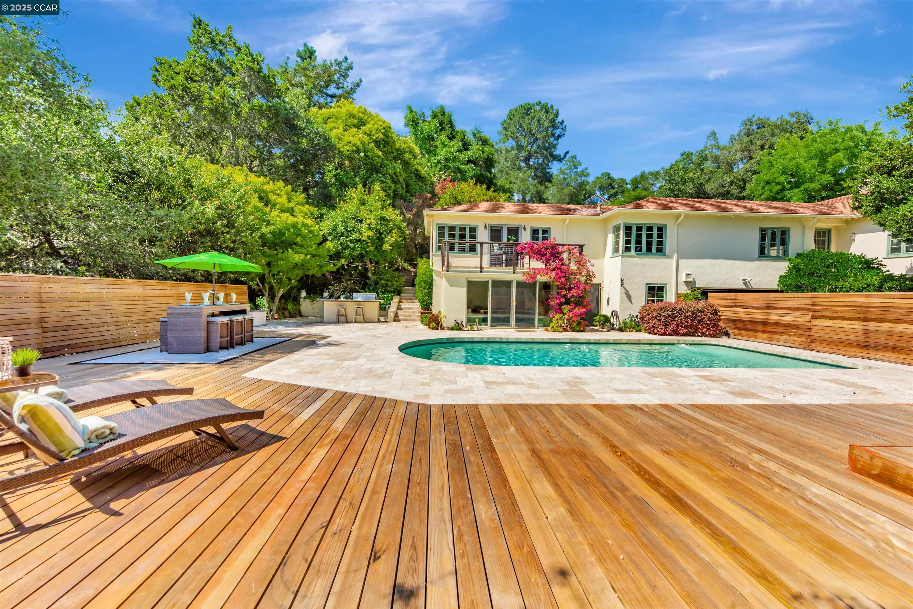 Detail Gallery Image 31 of 51 For 23 El Verano, Orinda,  CA 94563 - 4 Beds | 3 Baths