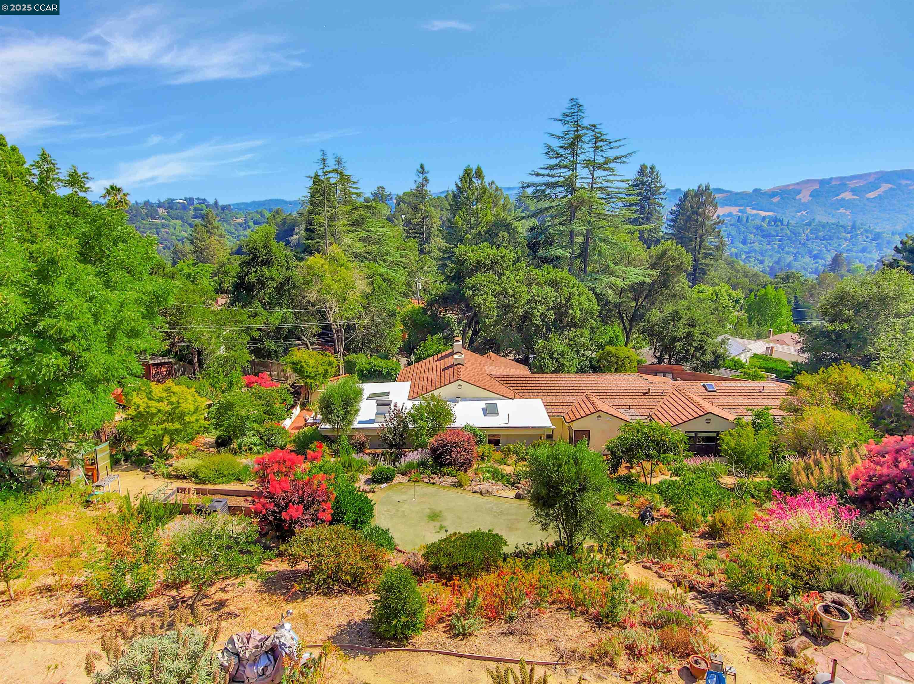 Detail Gallery Image 49 of 51 For 23 El Verano, Orinda,  CA 94563 - 4 Beds | 3 Baths
