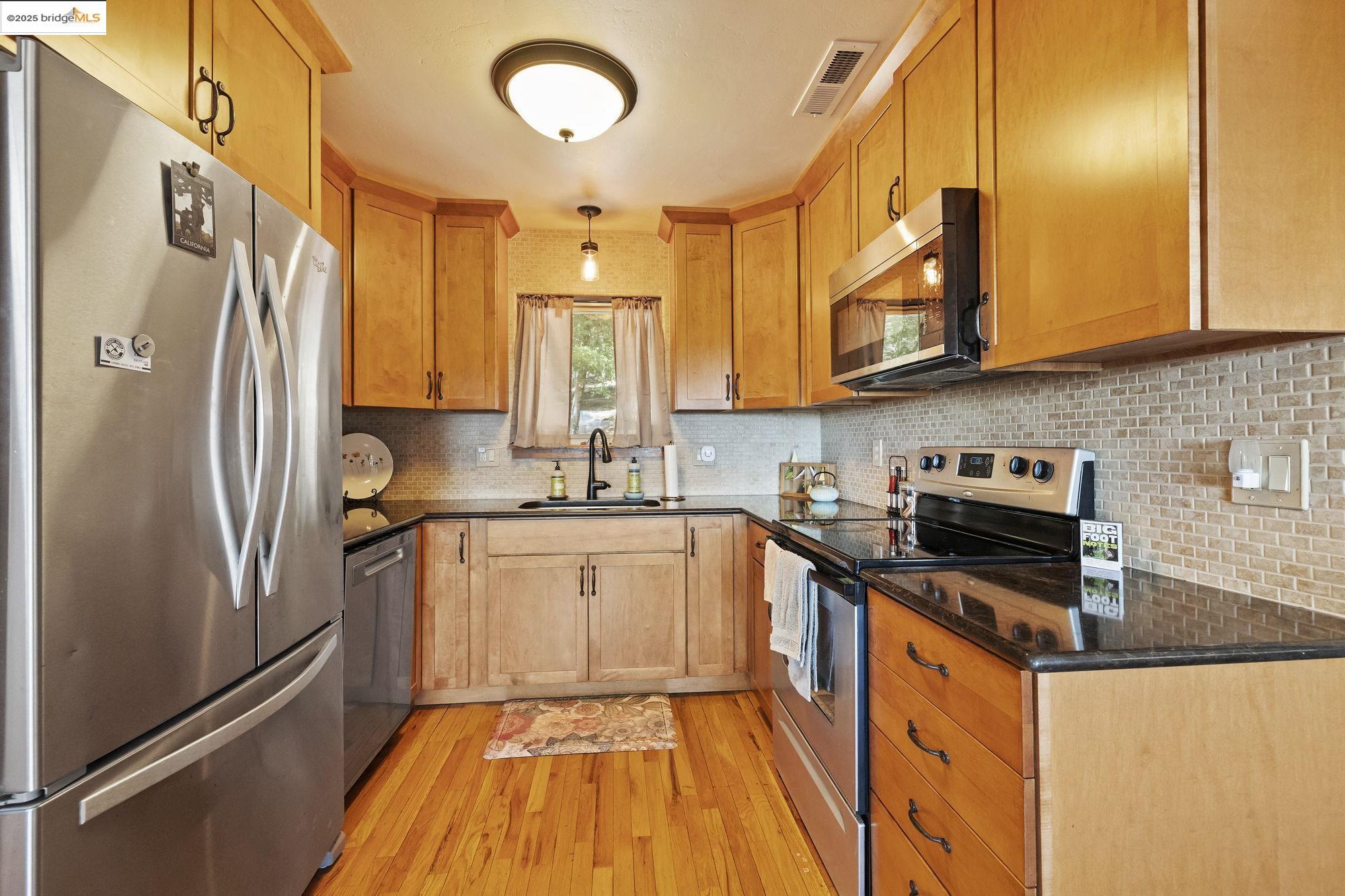 Detail Gallery Image 14 of 36 For 23406 Tanager Dr, Twain Harte,  CA 95383 - 3 Beds | 2 Baths