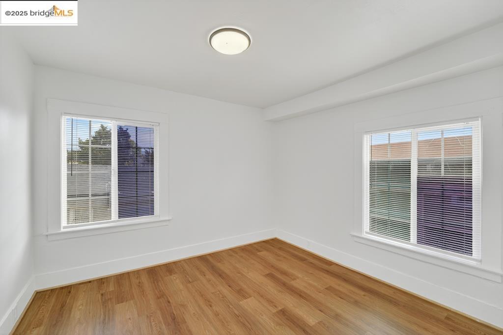 Detail Gallery Image 13 of 39 For 4114 E 17th St, Oakland,  CA 94601 - – Beds | – Baths