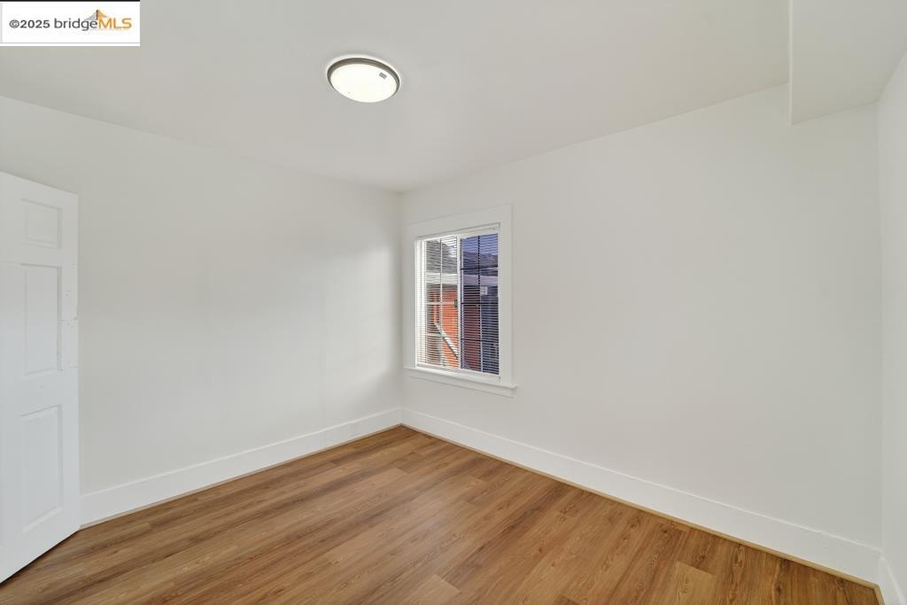 Detail Gallery Image 14 of 39 For 4114 E 17th St, Oakland,  CA 94601 - – Beds | – Baths