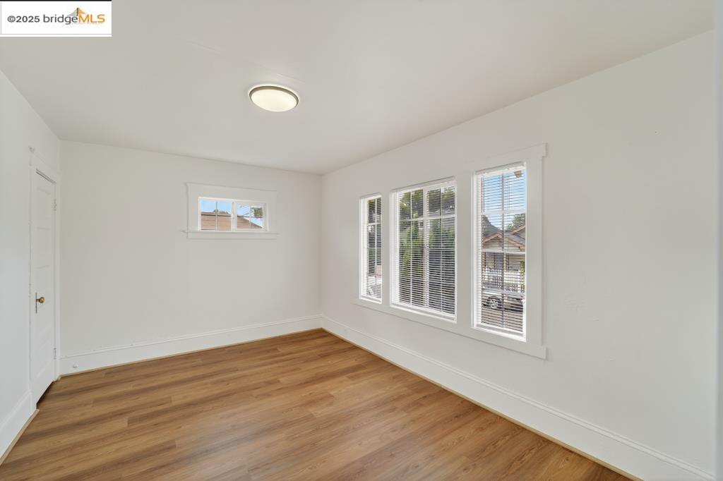 Detail Gallery Image 15 of 39 For 4114 E 17th St, Oakland,  CA 94601 - – Beds | – Baths