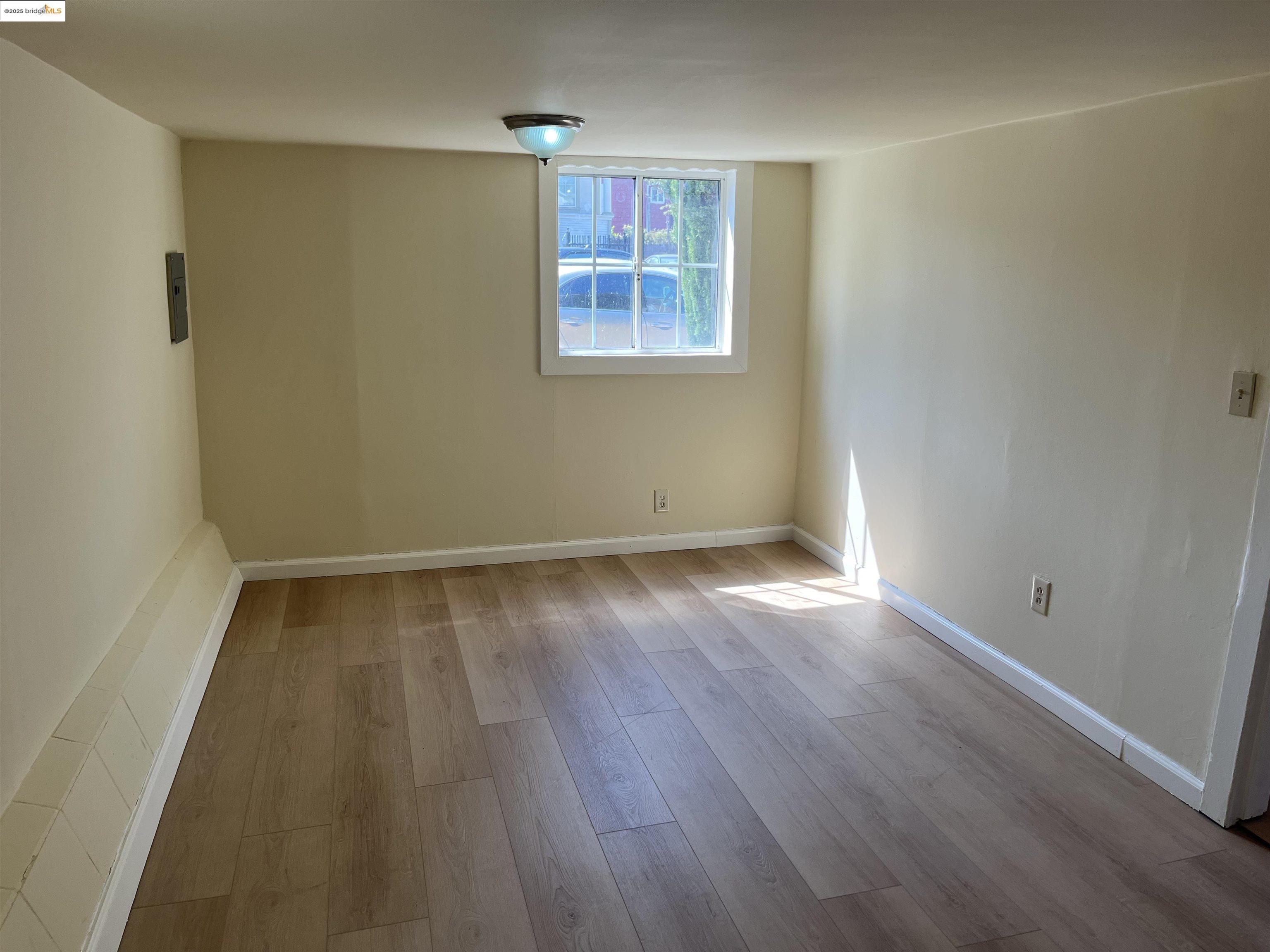 Detail Gallery Image 20 of 39 For 4114 E 17th St, Oakland,  CA 94601 - – Beds | – Baths