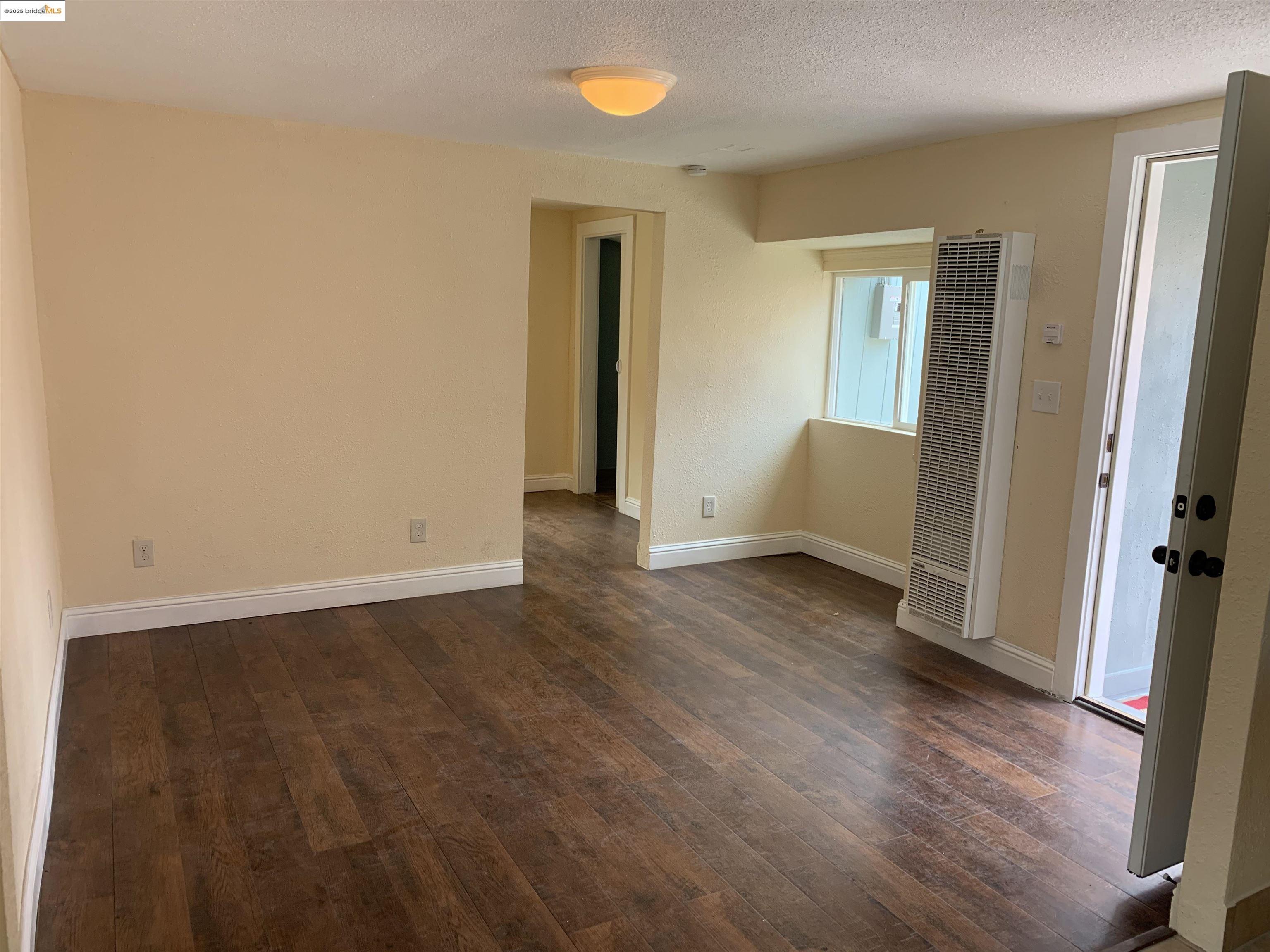 Detail Gallery Image 24 of 39 For 4114 E 17th St, Oakland,  CA 94601 - – Beds | – Baths
