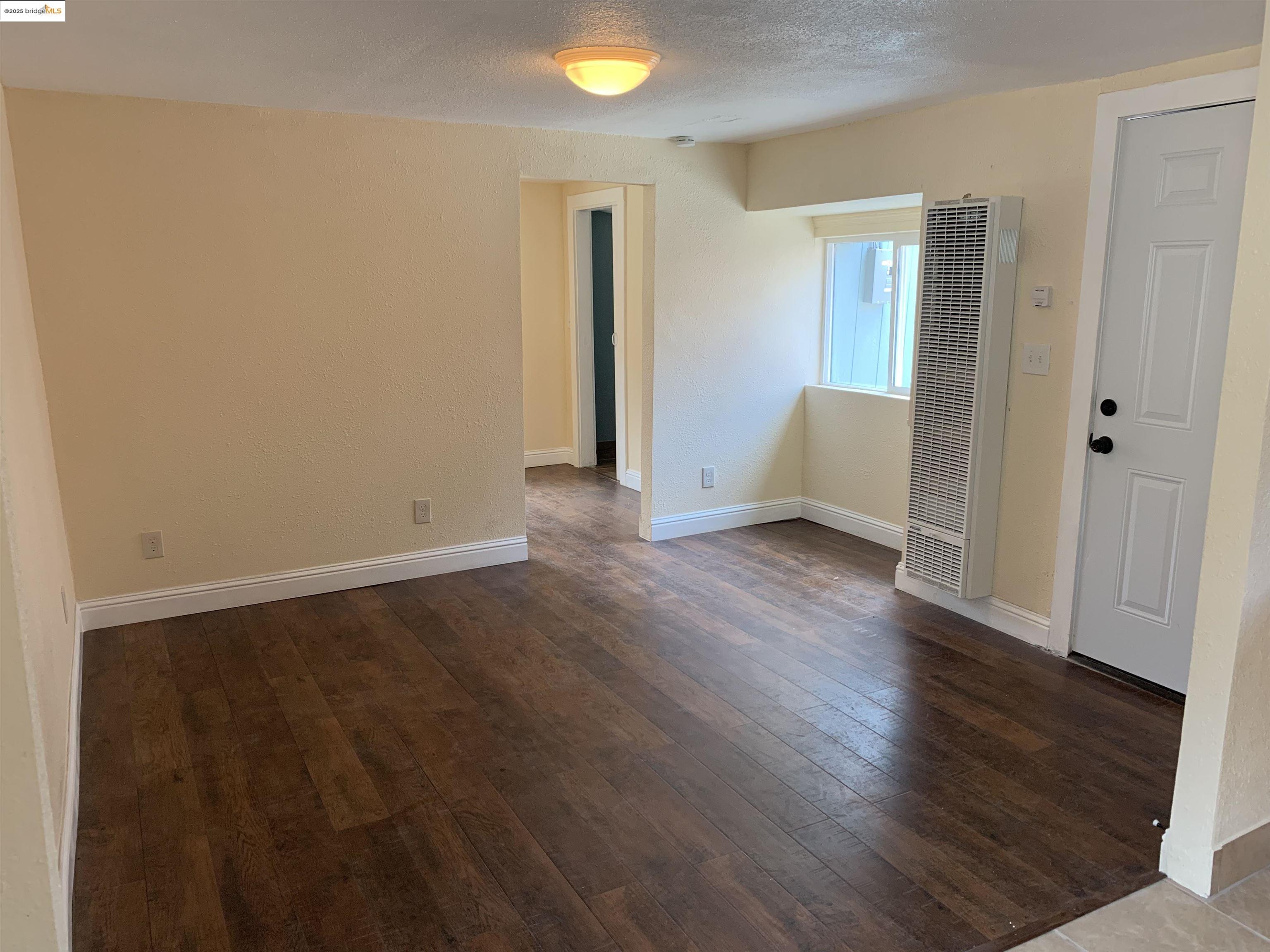 Detail Gallery Image 28 of 39 For 4114 E 17th St, Oakland,  CA 94601 - – Beds | – Baths