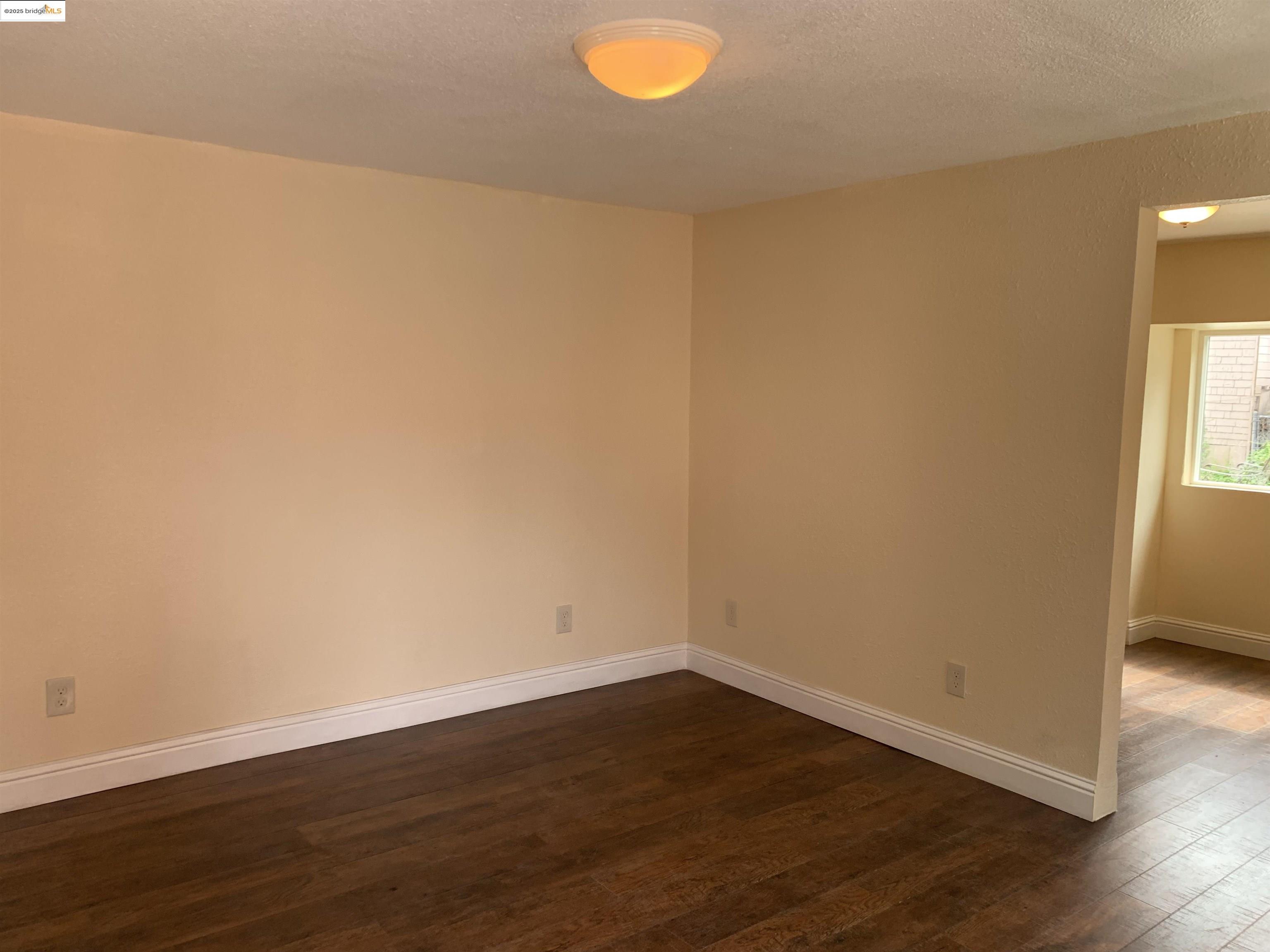 Detail Gallery Image 31 of 39 For 4114 E 17th St, Oakland,  CA 94601 - – Beds | – Baths